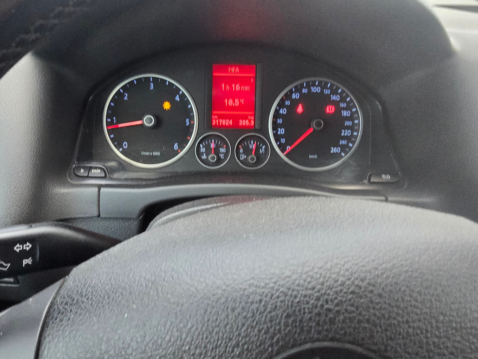 VW Tiguan 2.0 TDI Sport&Style-image-11