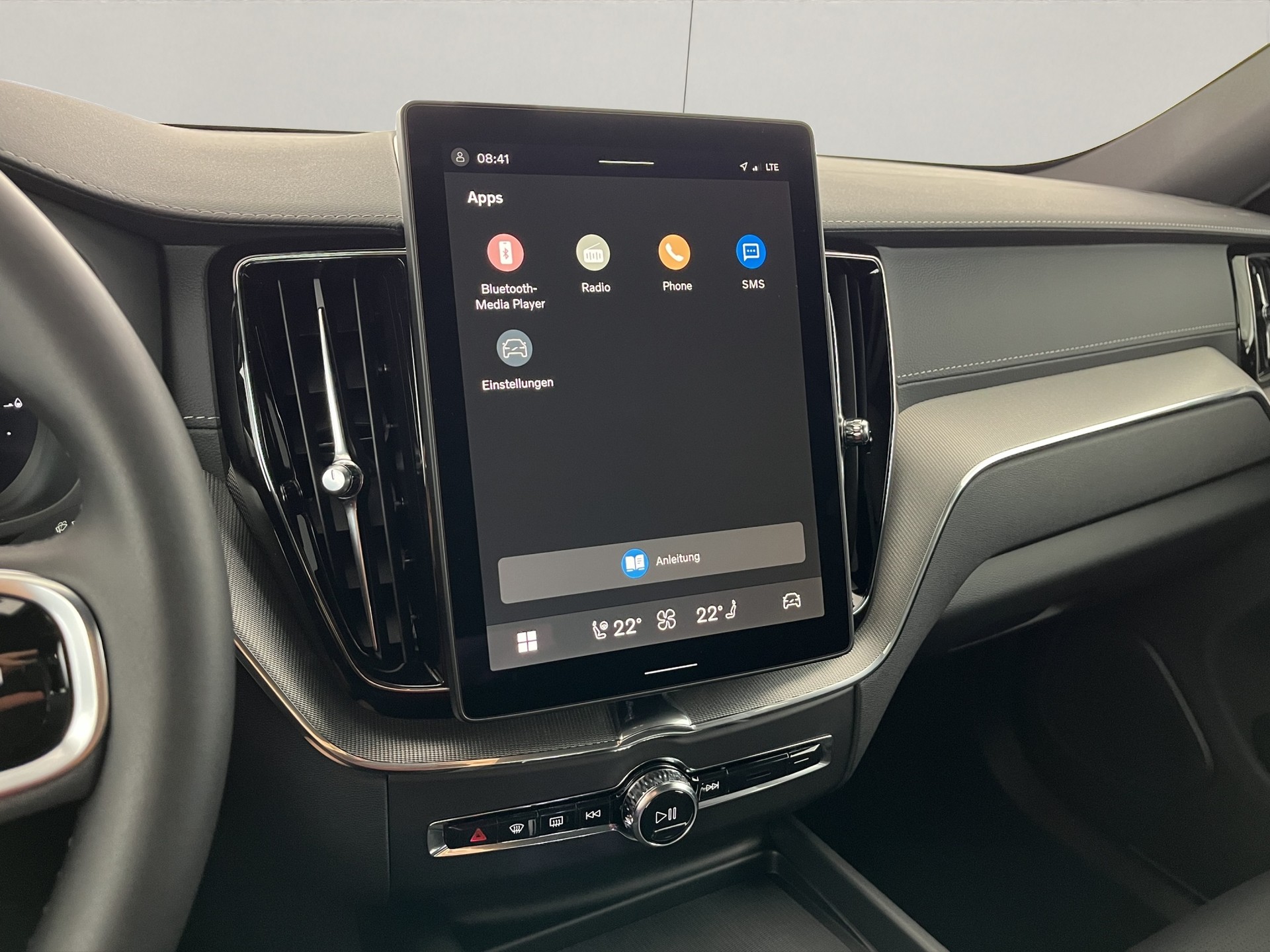 VOLVO XC60 2.0 T8 TE Black Edition eAWD-image-12