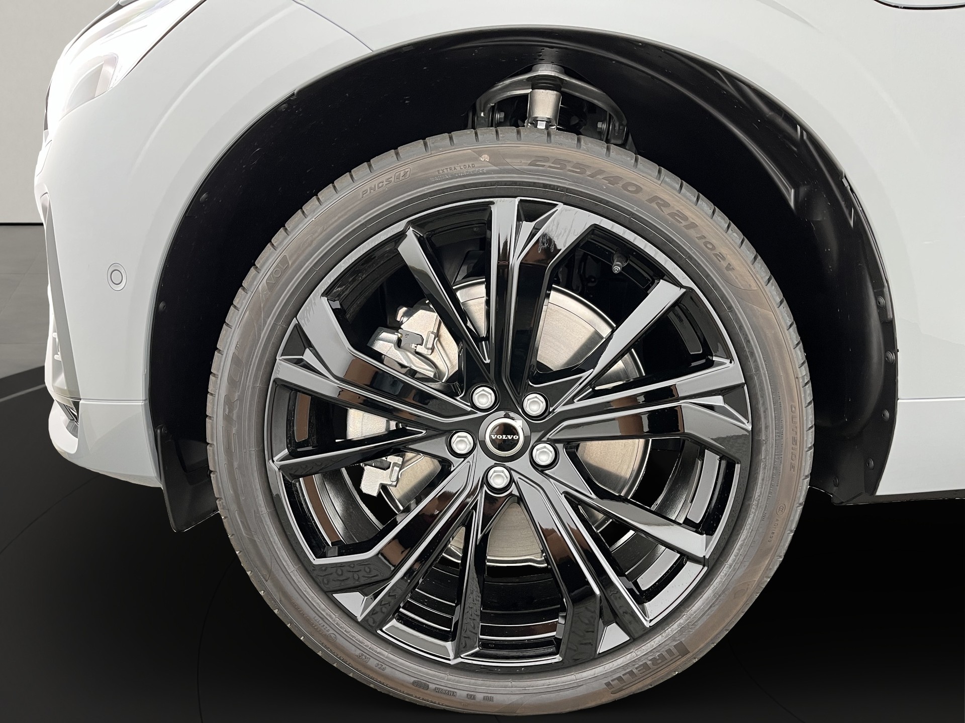 VOLVO XC60 2.0 T8 TE Black Edition eAWD-image-6