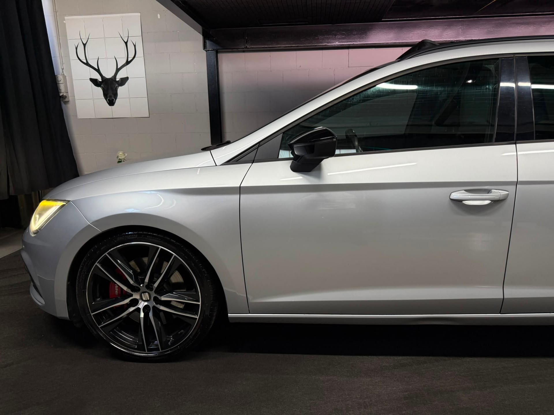 SEAT Leon ST 2.0 TSI Cupra 300 4 Drive DSG | Panoramadach-image-4
