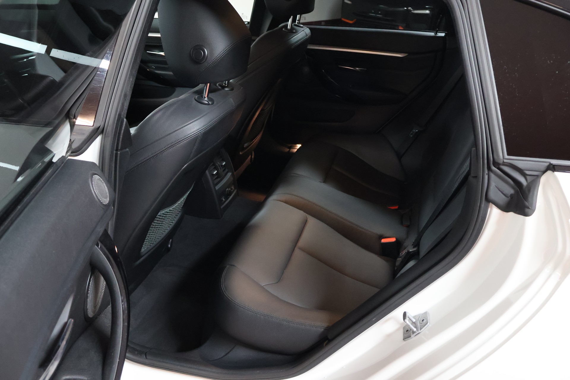 BMW 440i Gran Coupé xDrive Luxury Line Steptronic-image-16