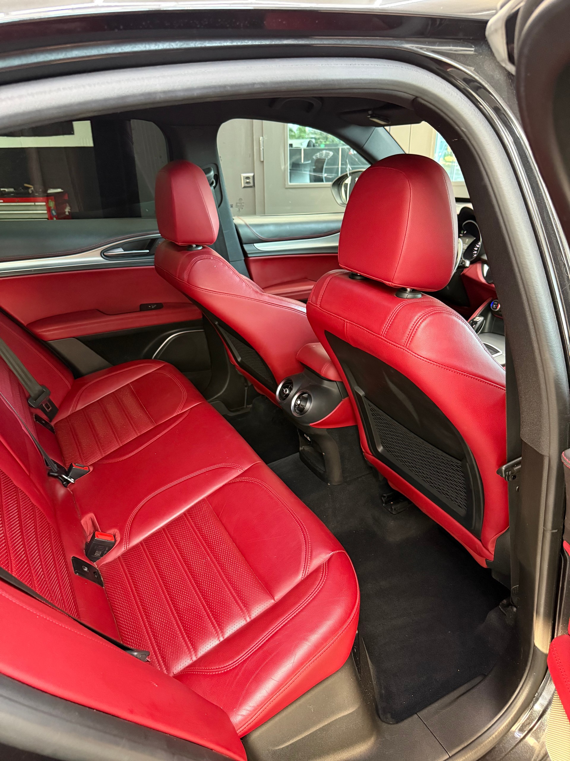 ALFA ROMEO Stelvio 2.2 JTDM Super Q4 Automatic-image-12
