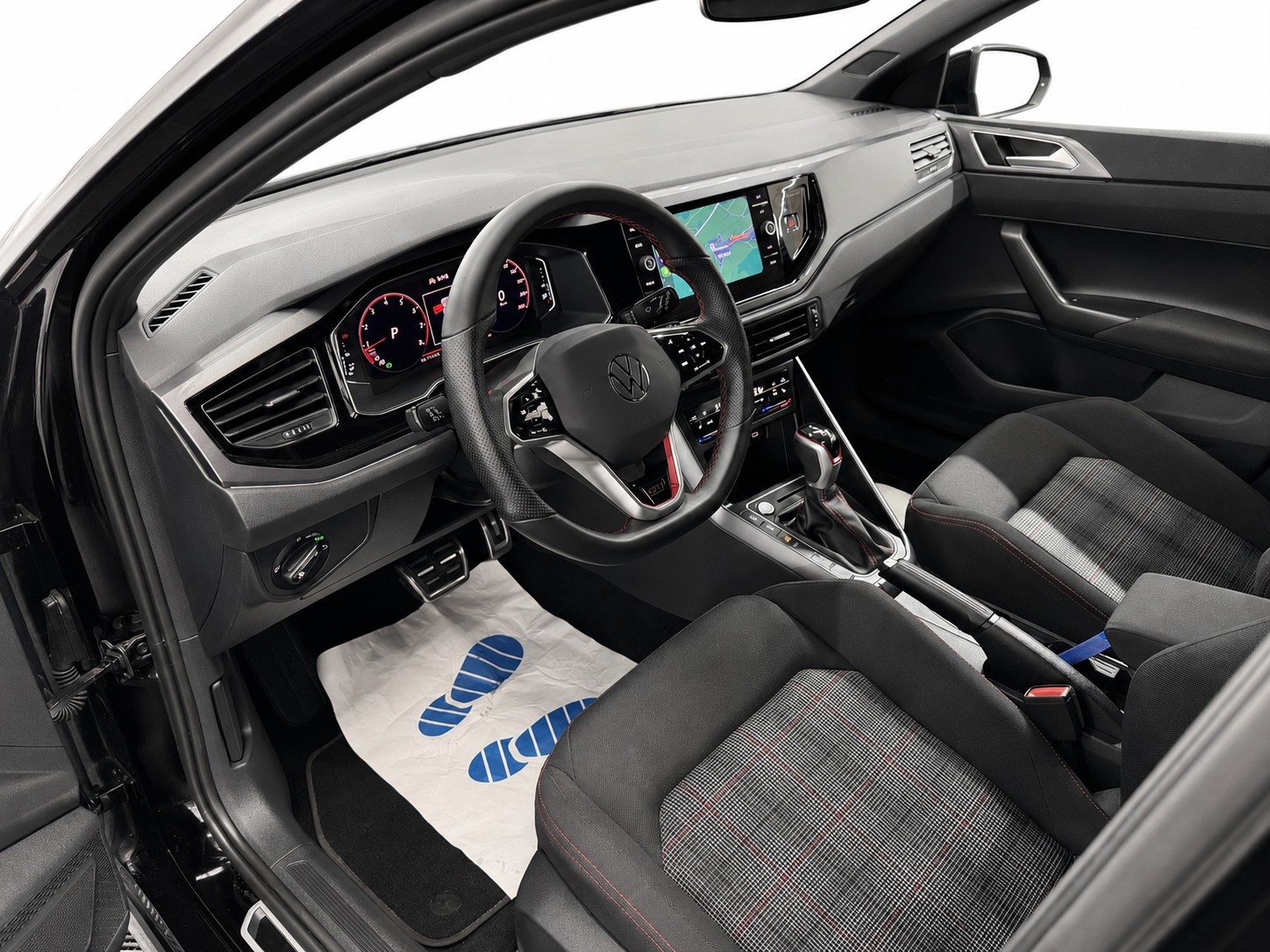 VW Polo 2.0 TSI GTI DSG * IQ-Light *-image-8