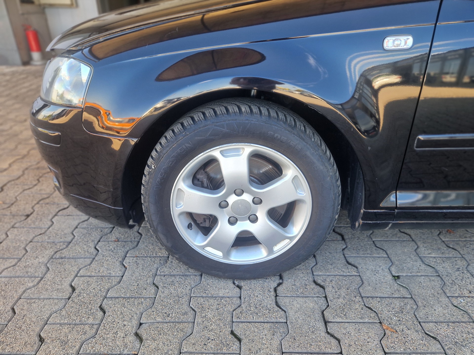 AUDI A3 Sportback 2.0 TDI Ambiente quattro-image-11