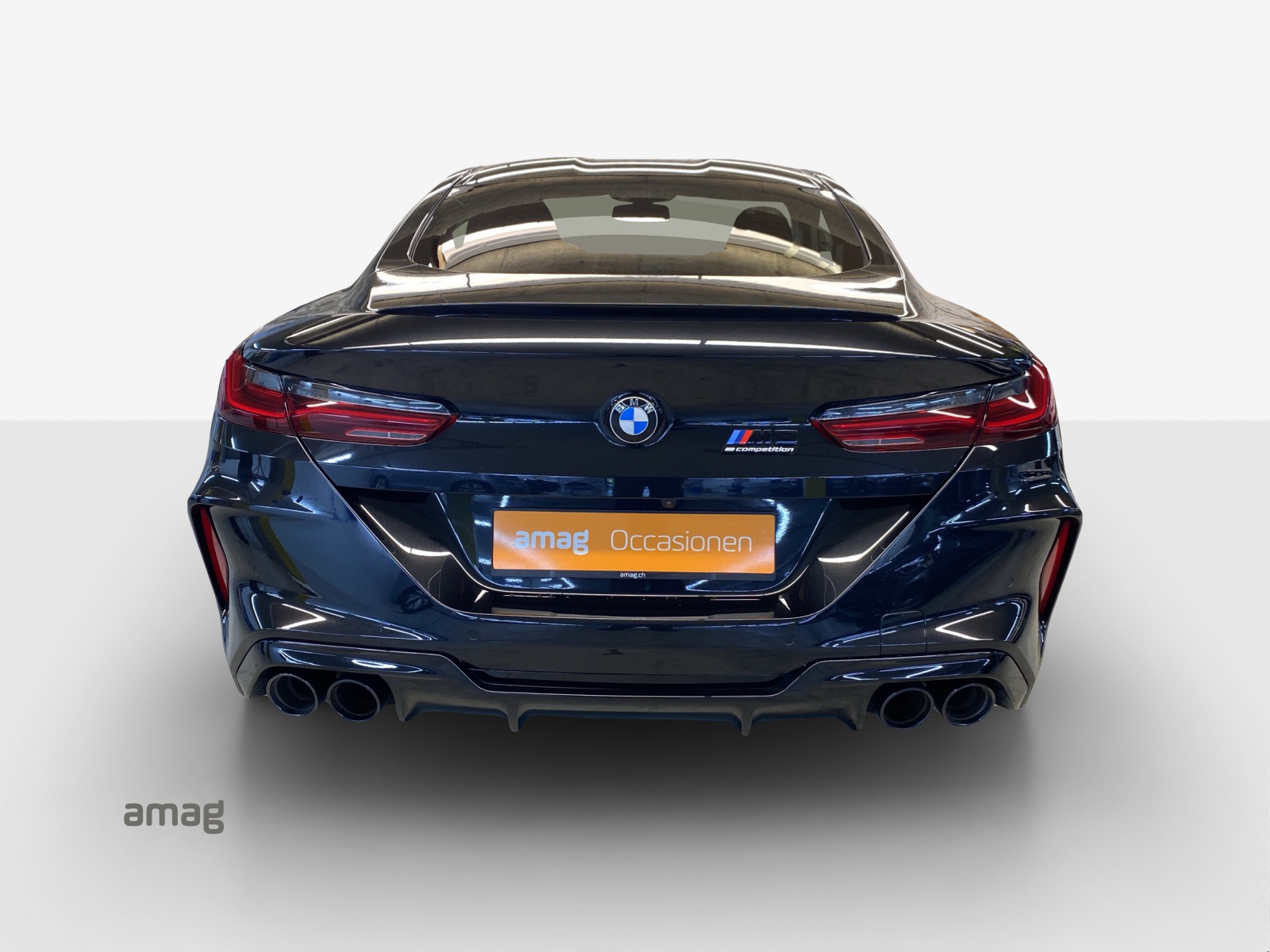 BMW M8 xDrive Steptronic M Competition-image-3