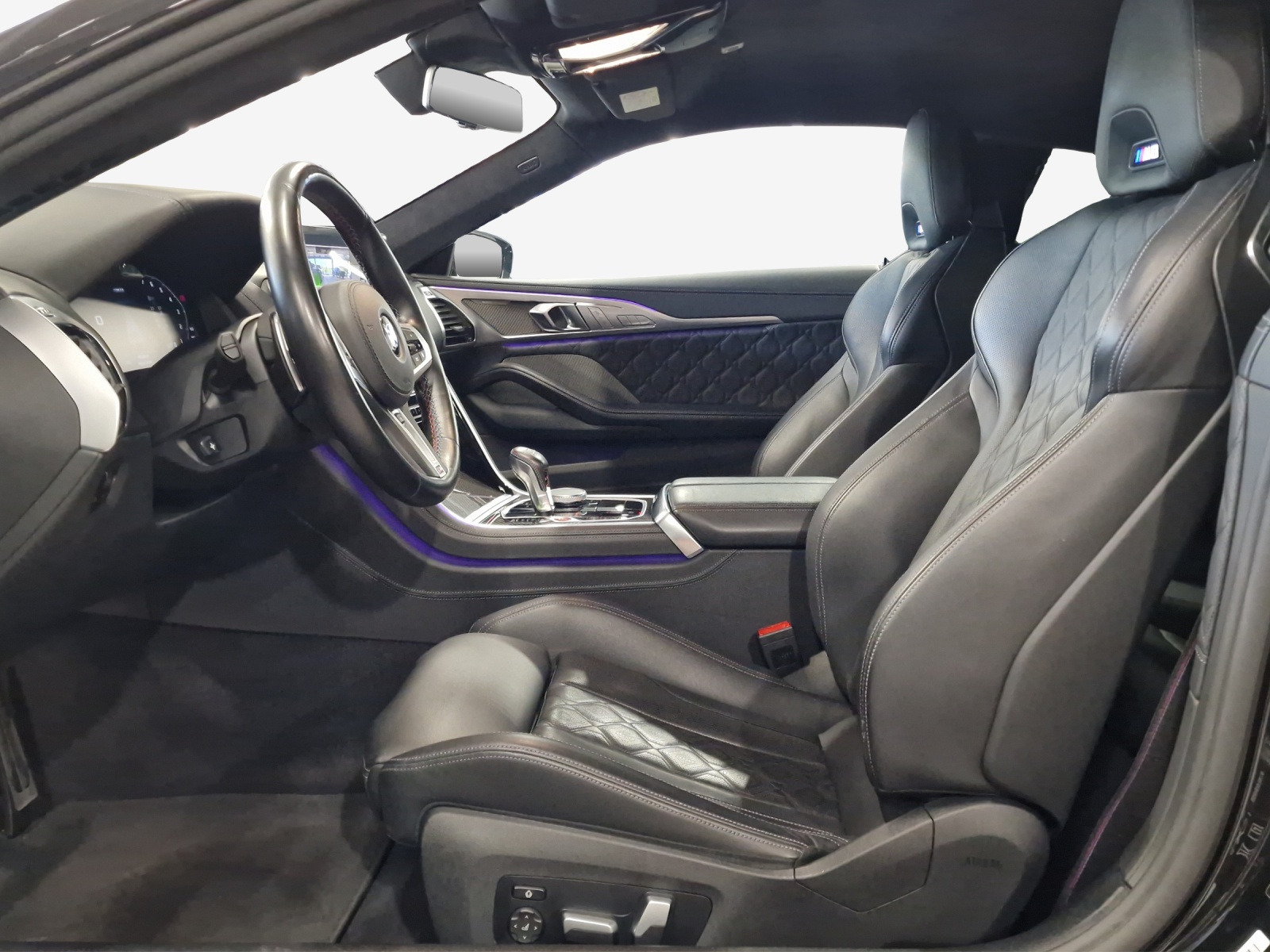 BMW M8 xDrive Steptronic M Competition-image-7