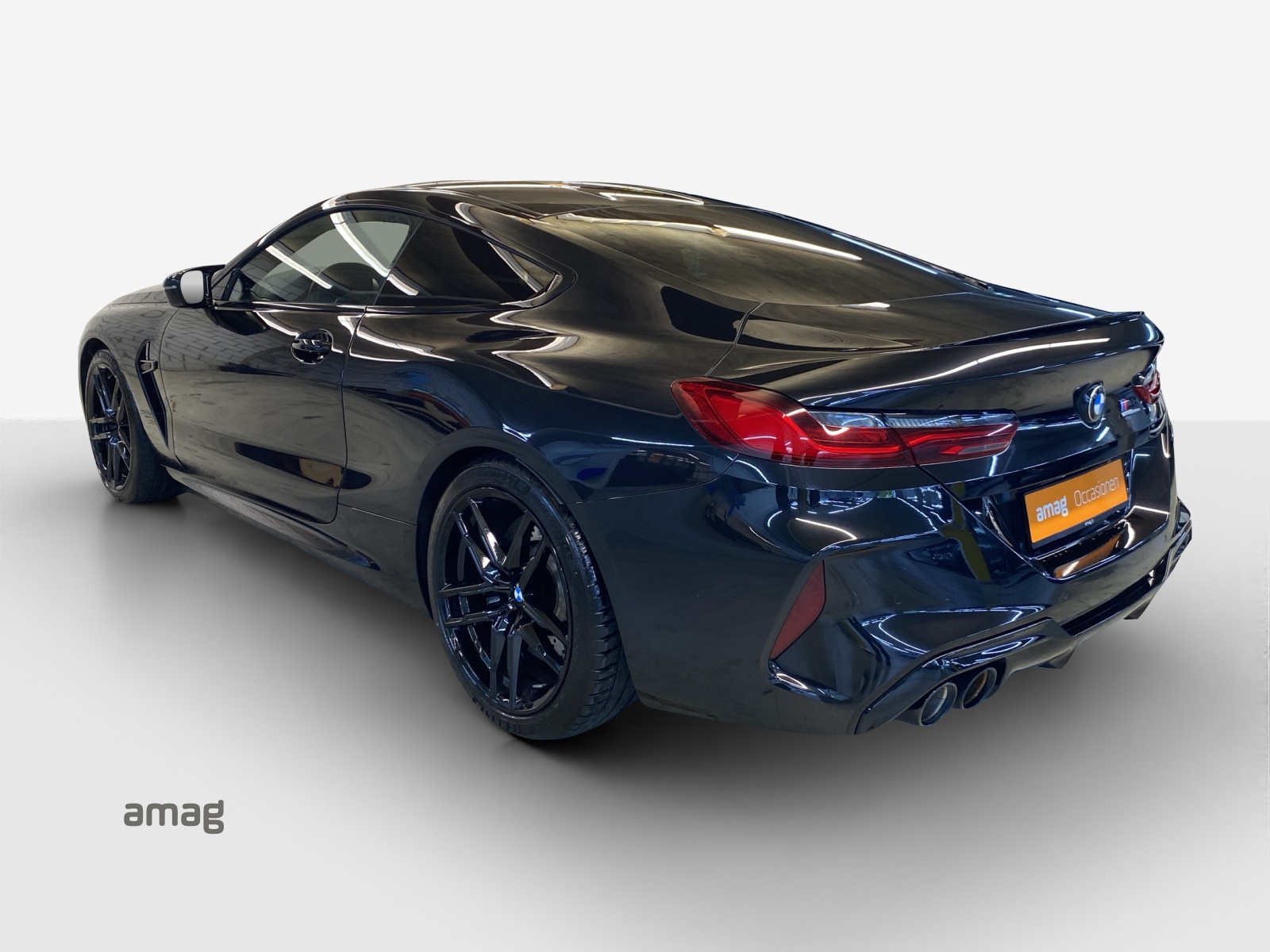 BMW M8 xDrive Steptronic M Competition-showroom-element-2