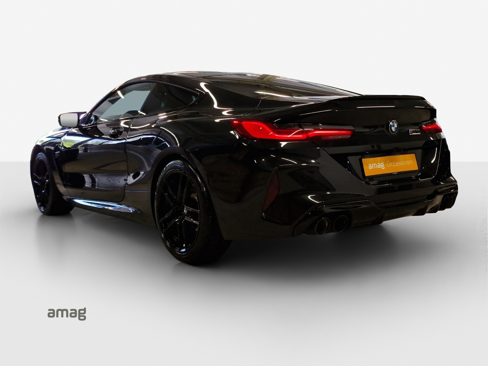 BMW M8 xDrive Steptronic M Competition-image-2