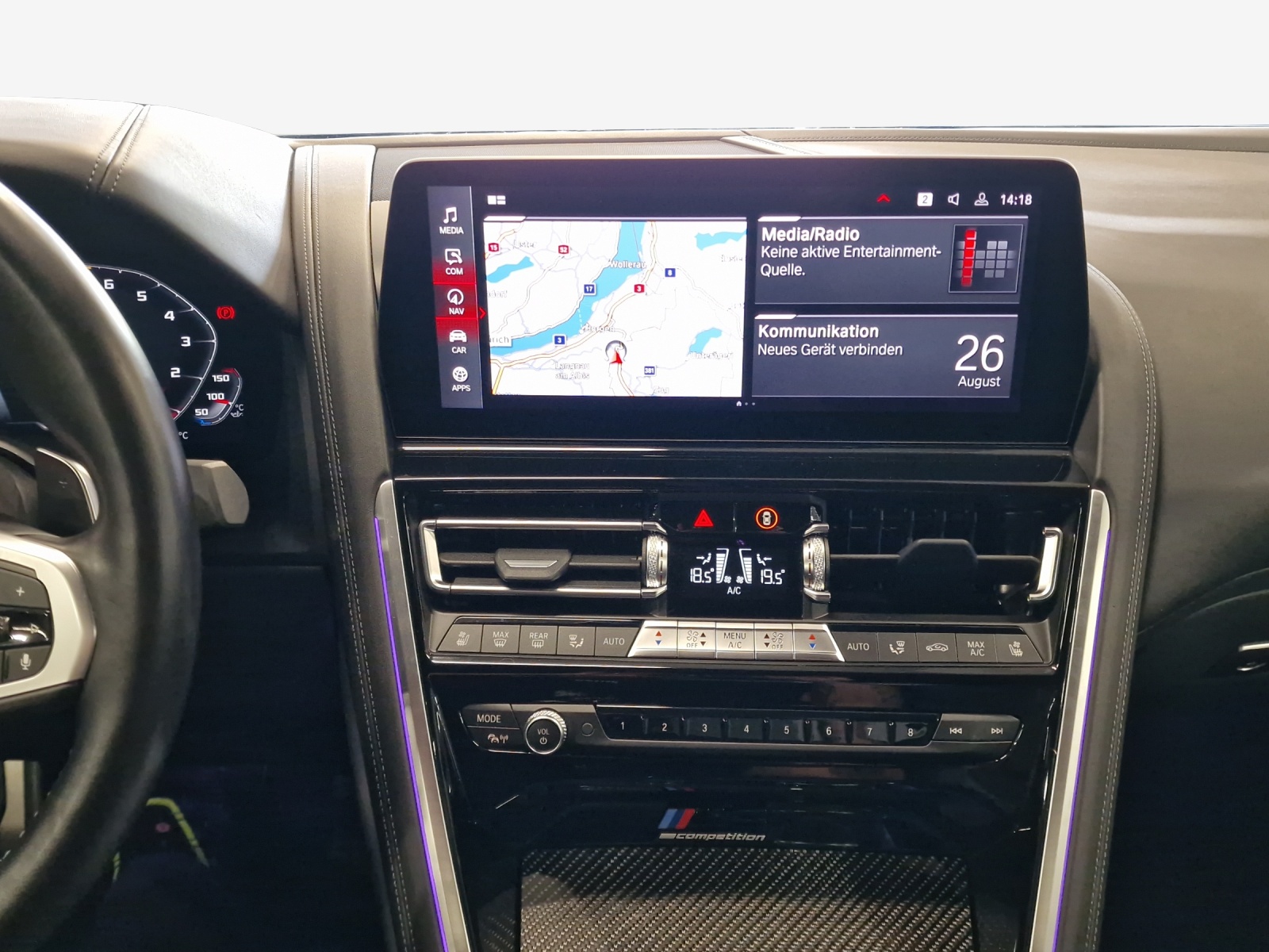 BMW M8 xDrive Steptronic M Competition-image-10