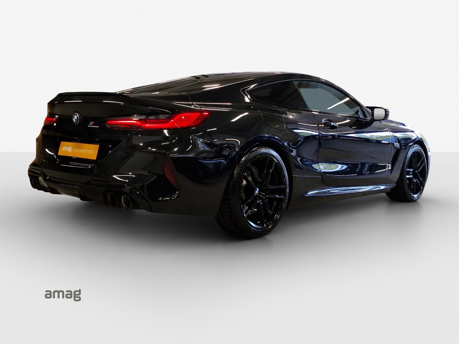 BMW M8 xDrive Steptronic M Competition-image-4