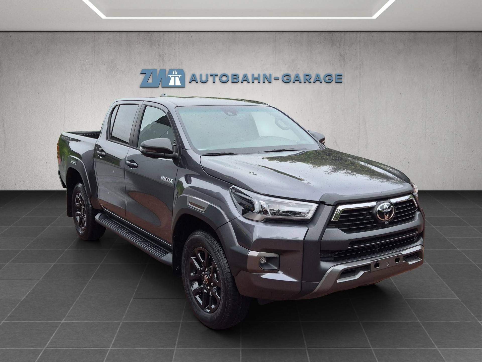 TOYOTA Hilux Double Cab.-Pick-up 2.8 D-4D MHEV 204 Invincible-image-6