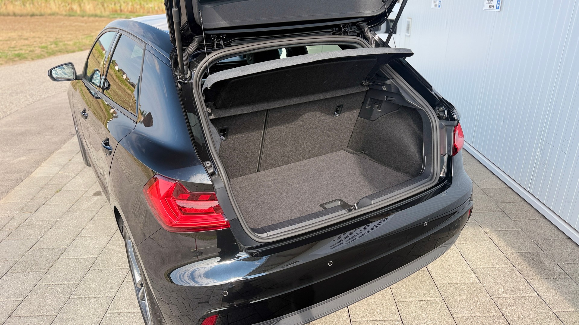 AUDI A1 Sportback S-Line 30 TFSI S-tronic / Audi-Werksgarantie & Gratis-Service 10 Jahre, 100.000 km (ASSP+)-image-7