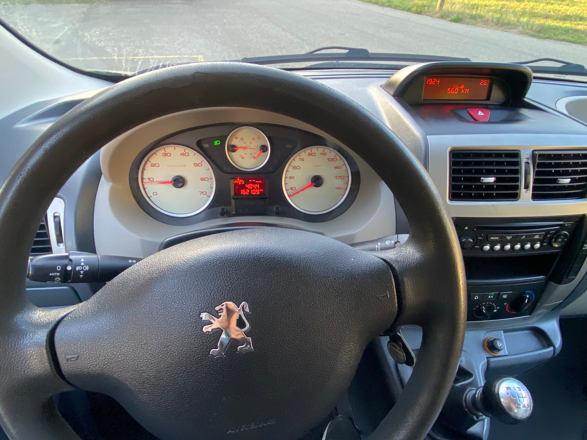 PEUGEOT Expert Tepee 2.0 HDi Confort L1 **Frisch ab MFK**-image-5