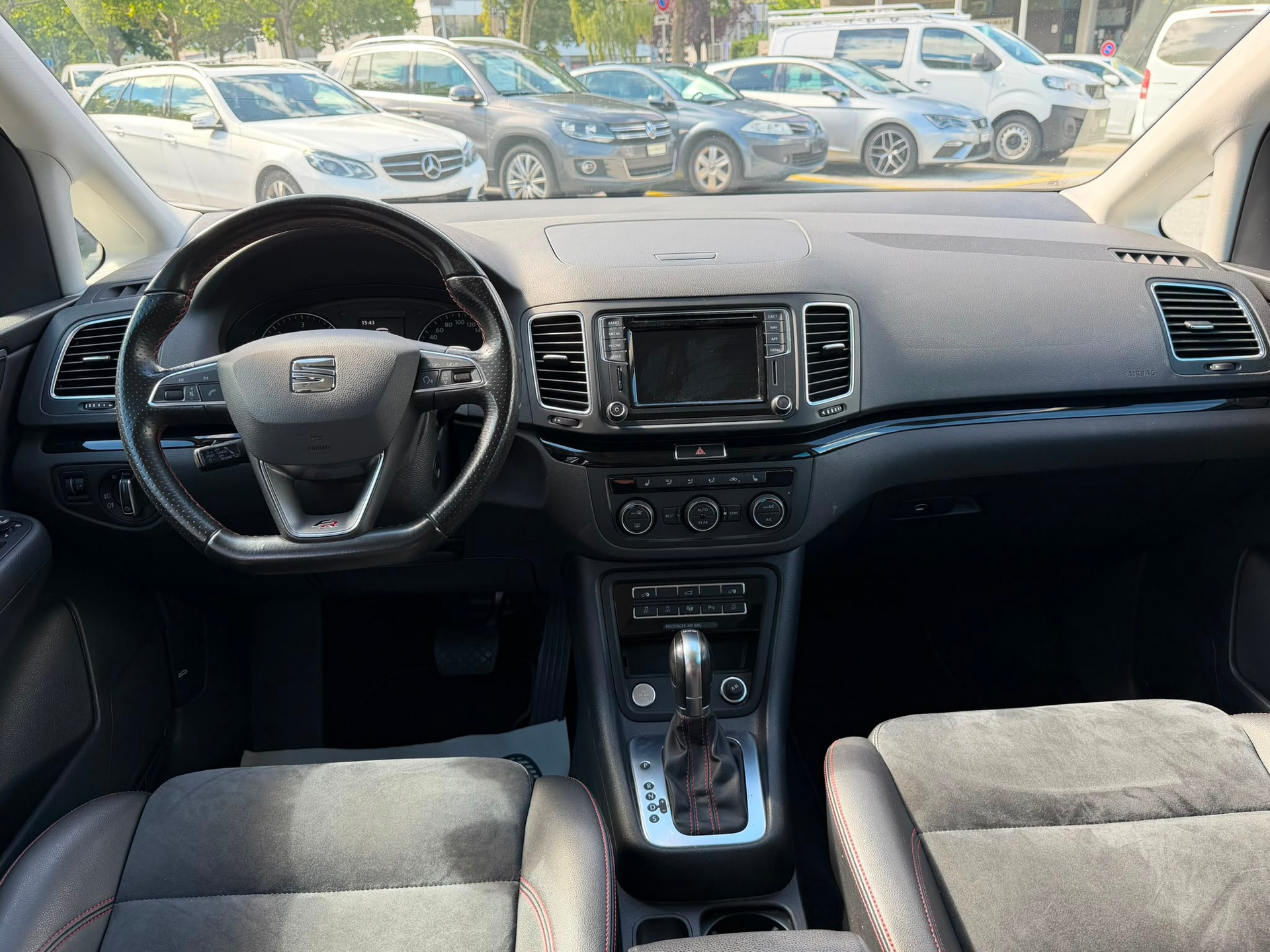 SEAT Alhambra 2.0 TDI 4Drive SWISS FR-image-26