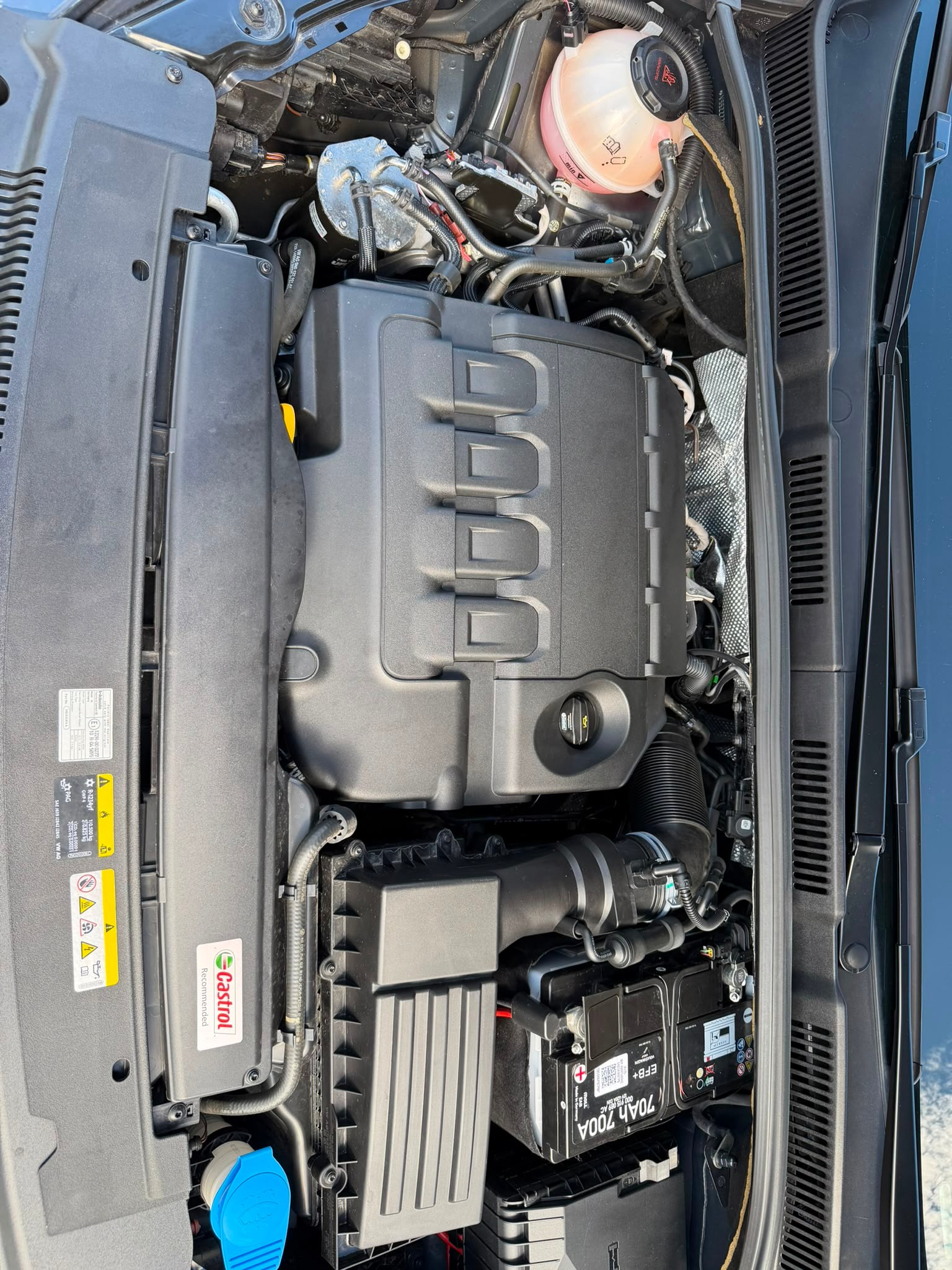 SEAT Alhambra 2.0 TDI 4Drive SWISS FR-image-29