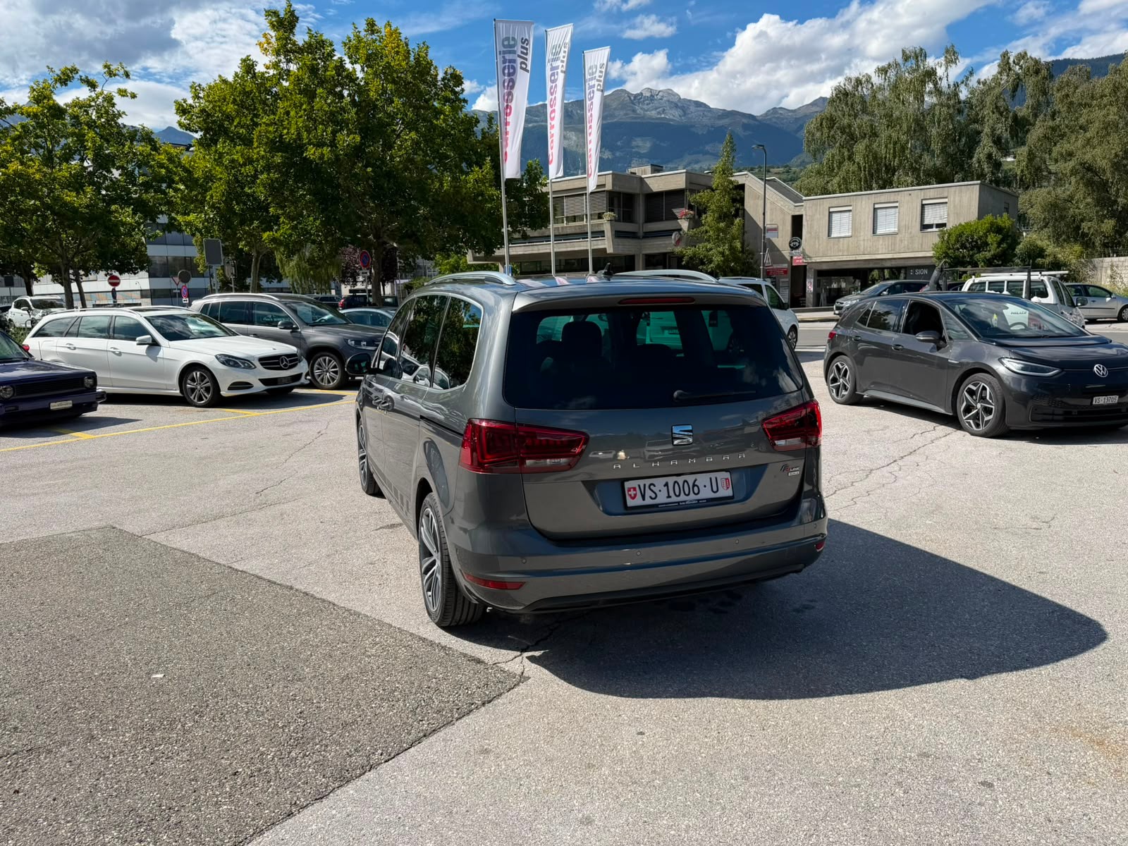 SEAT Alhambra 2.0 TDI 4Drive SWISS FR-image-8