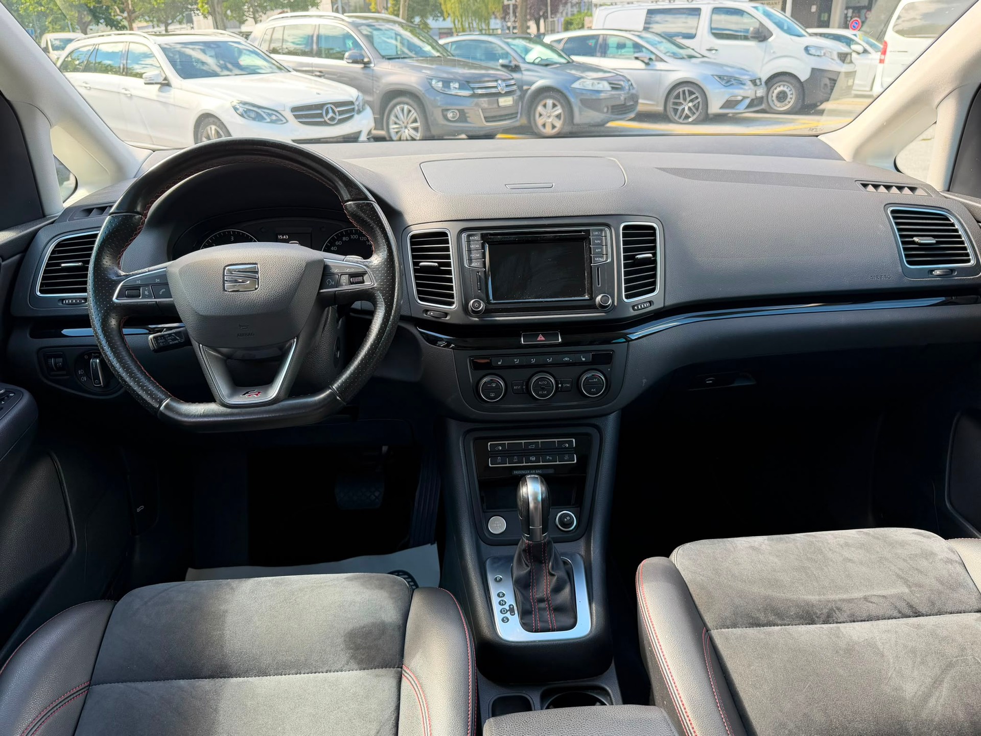 SEAT Alhambra 2.0 TDI 4Drive SWISS FR-image-25