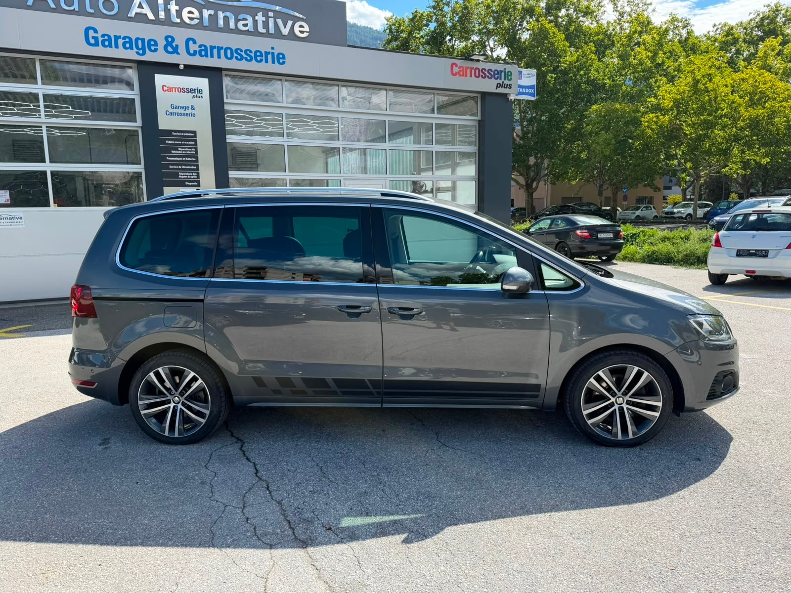 SEAT Alhambra 2.0 TDI 4Drive SWISS FR-image-1