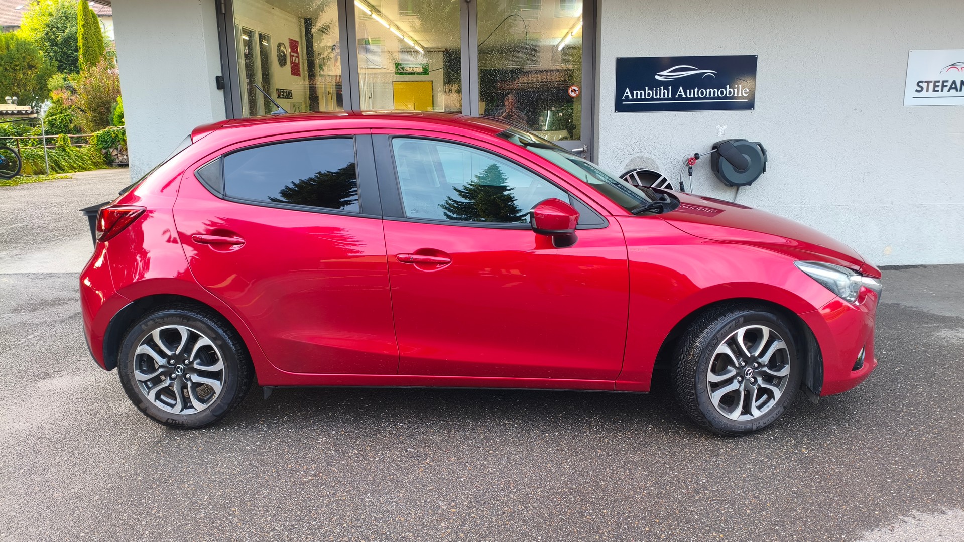 MAZDA 2 1.5i 16V Skyactiv-G Revolution-image-1