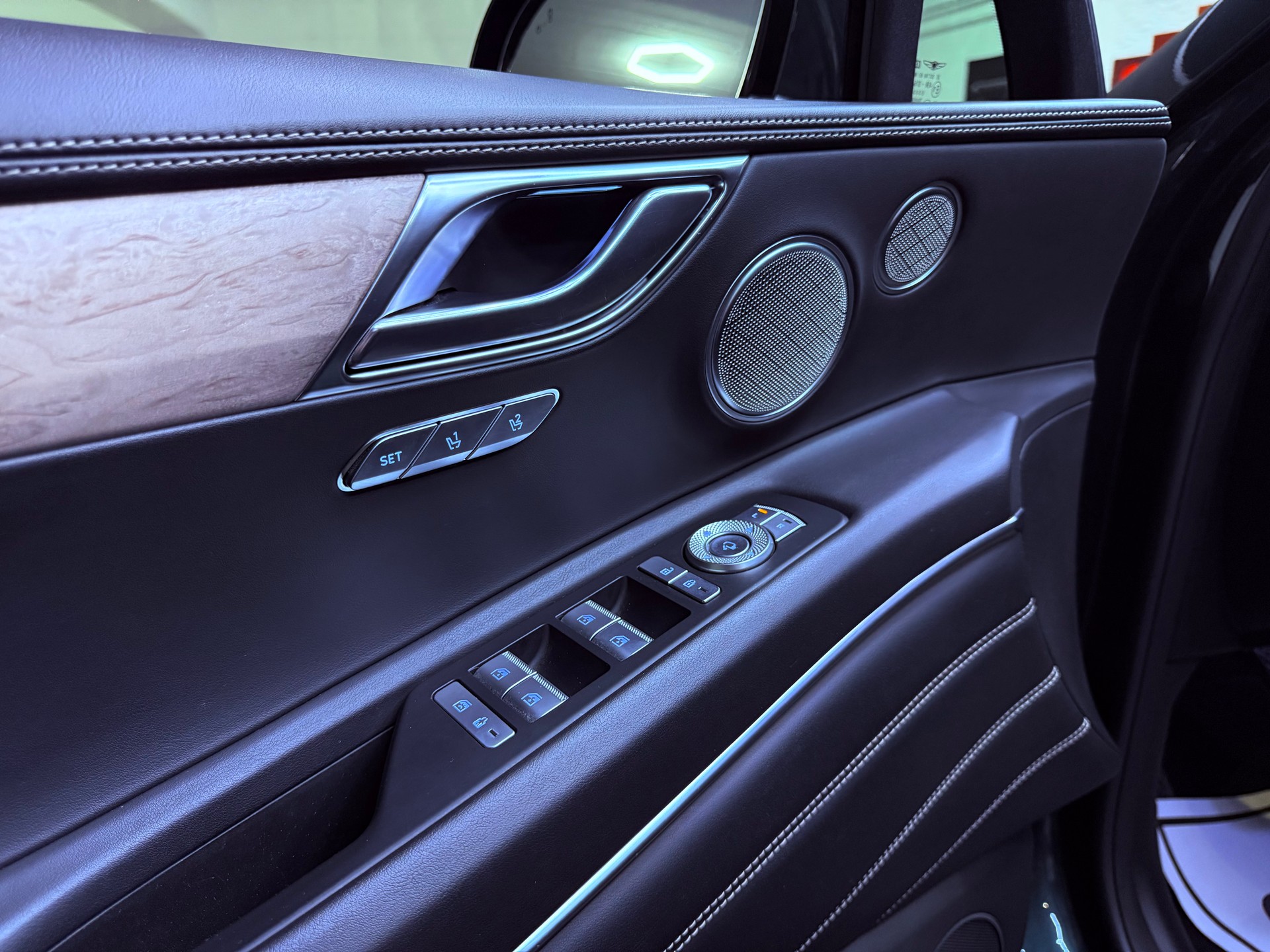 GENESIS GV80 2.5 TGDI Luxus AT8 AWD-image-19