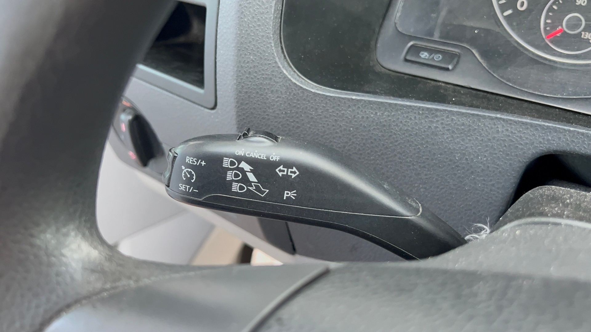 VW T5 2.0 TDI DSG-image-13