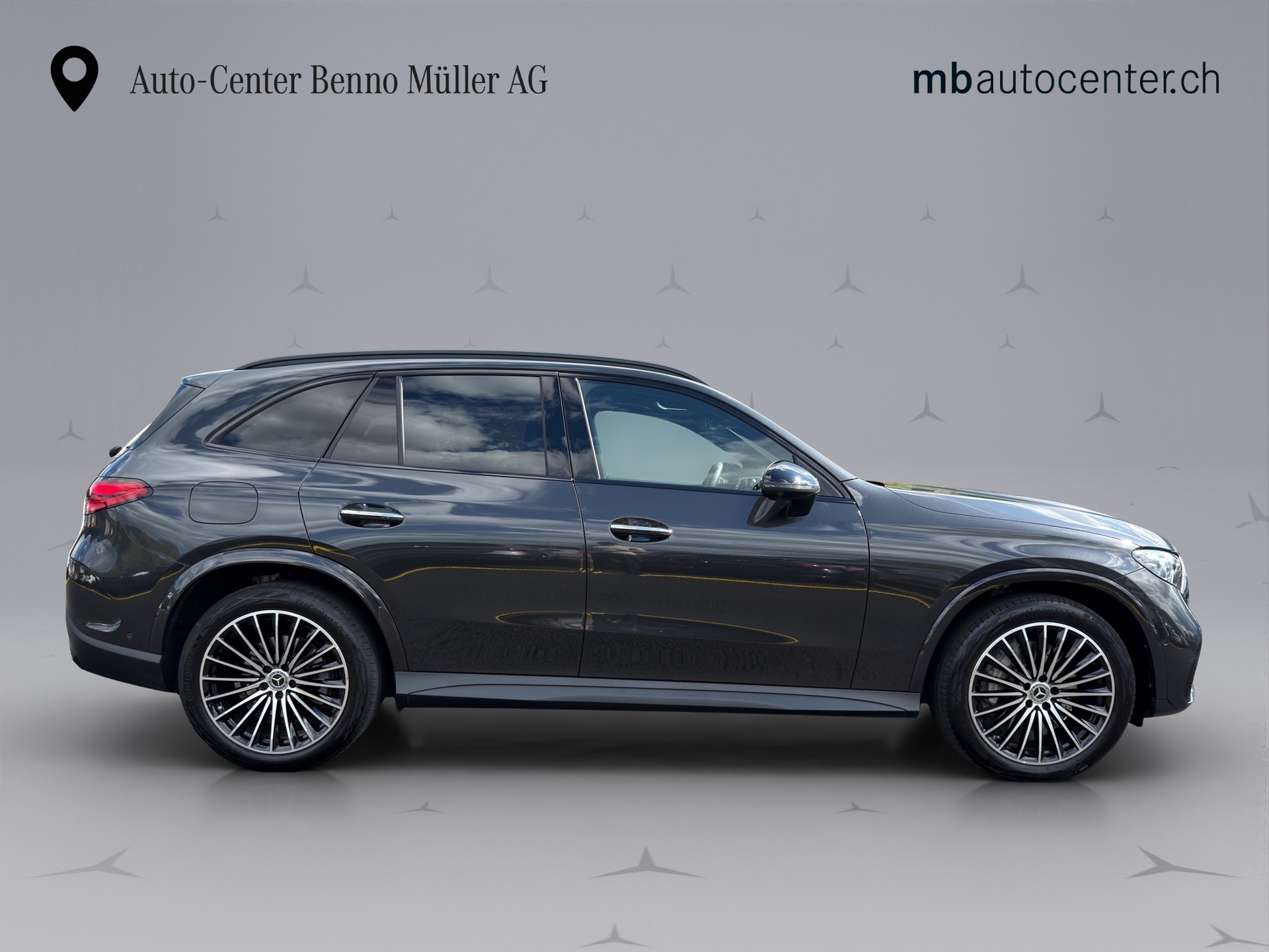 MERCEDES-BENZ GLC 220 d AMG Line 4matic-image-5
