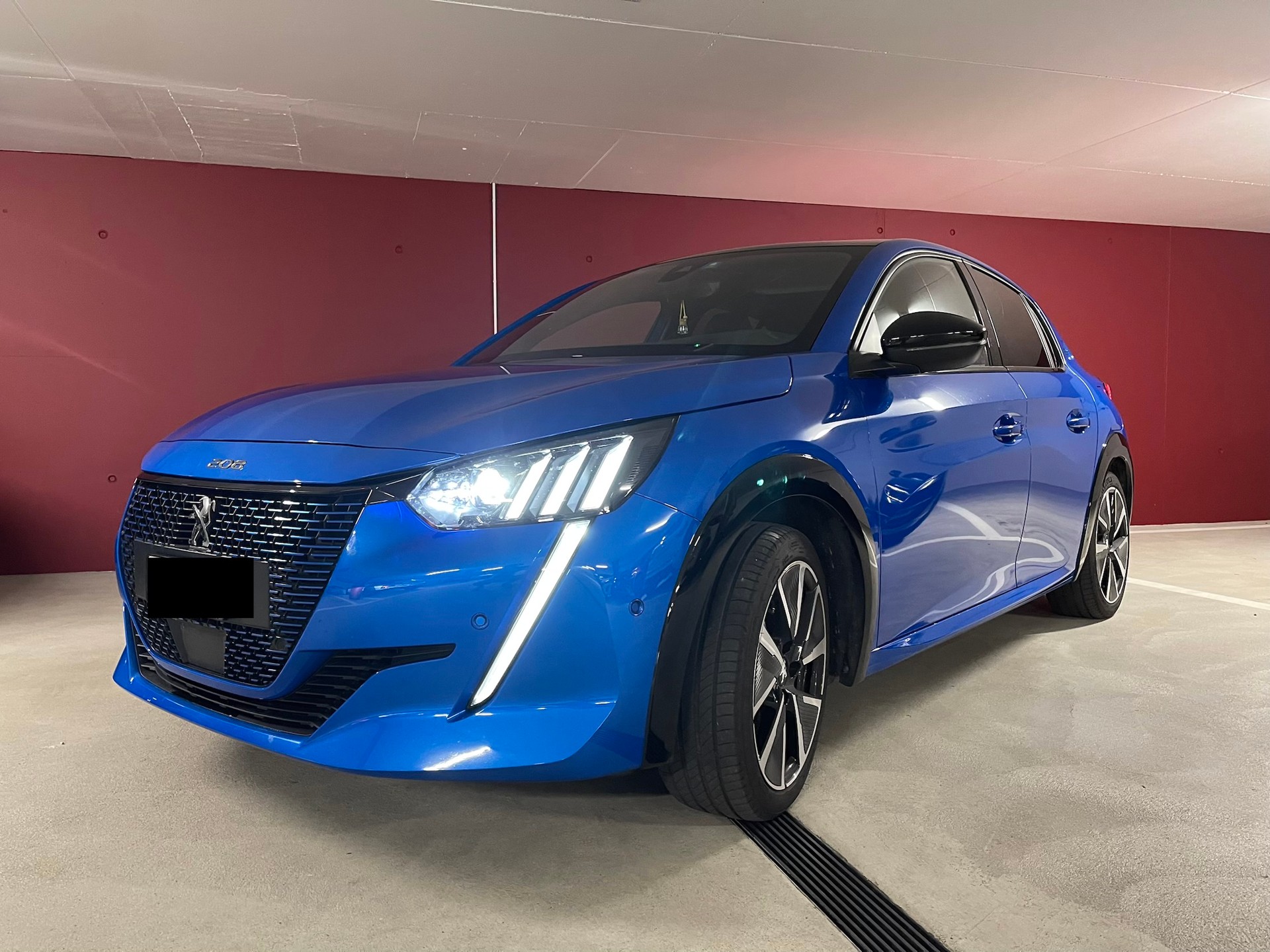 PEUGEOT 208 e-GT Pack-image-0