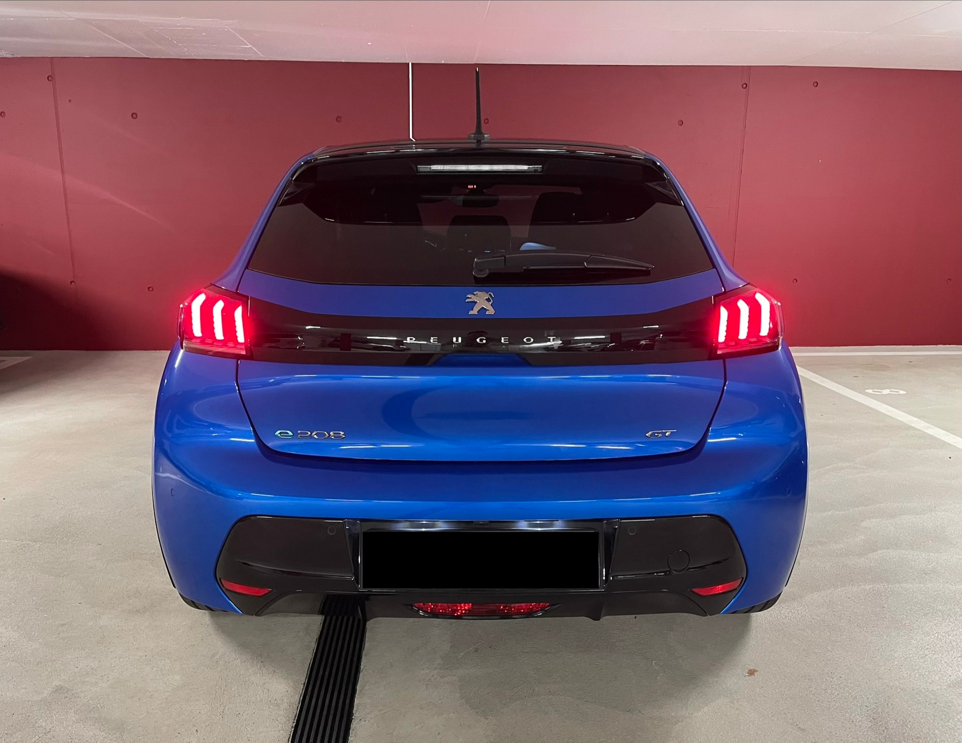 PEUGEOT 208 e-GT Pack-image-3