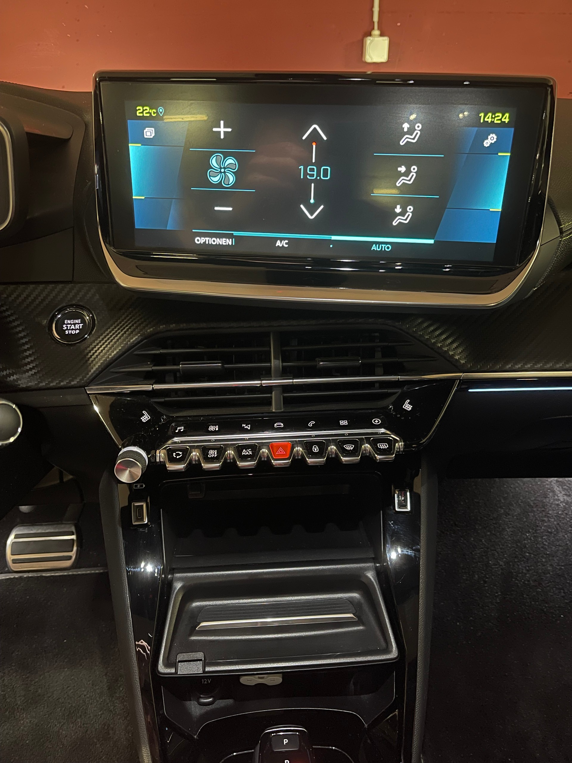 PEUGEOT 208 e-GT Pack-image-9