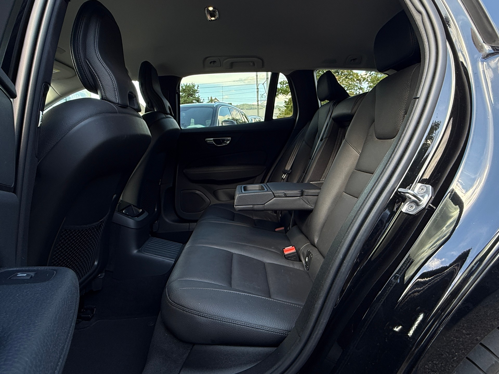 VOLVO V60 T6 eAWD Twin Engine Inscription Geartronic-image-11