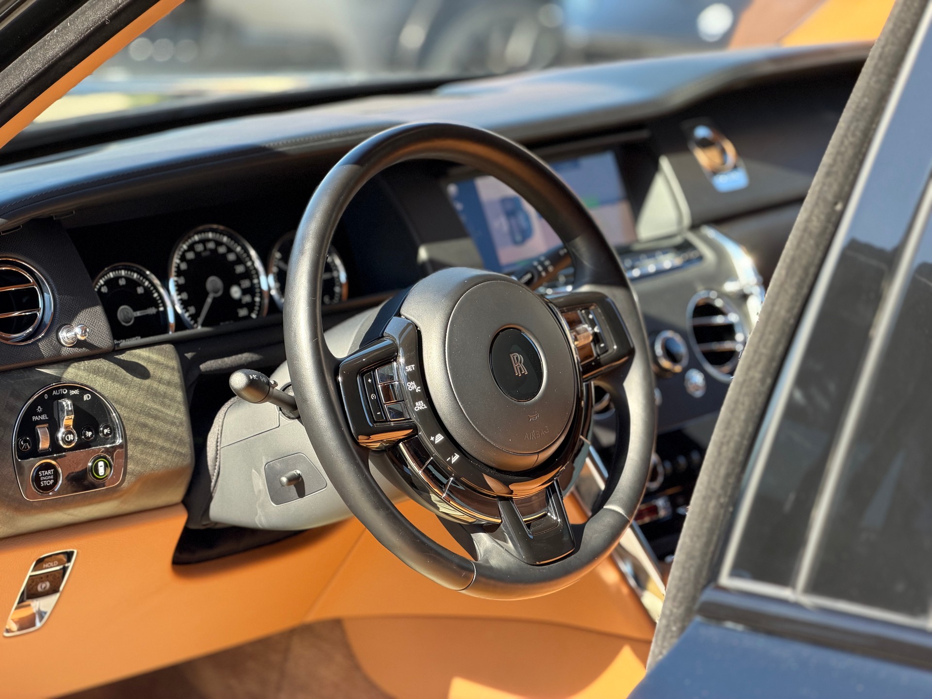ROLLS-ROYCE Cullinan 6.7 V12-image-11