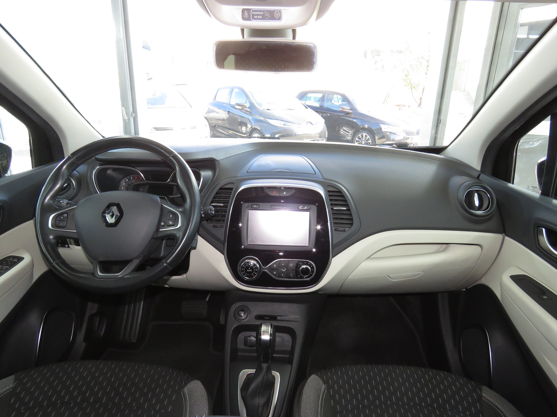 RENAULT Captur 1.2 T 16V Intens EDC (Automat, AHK 1.2 t)-image-14