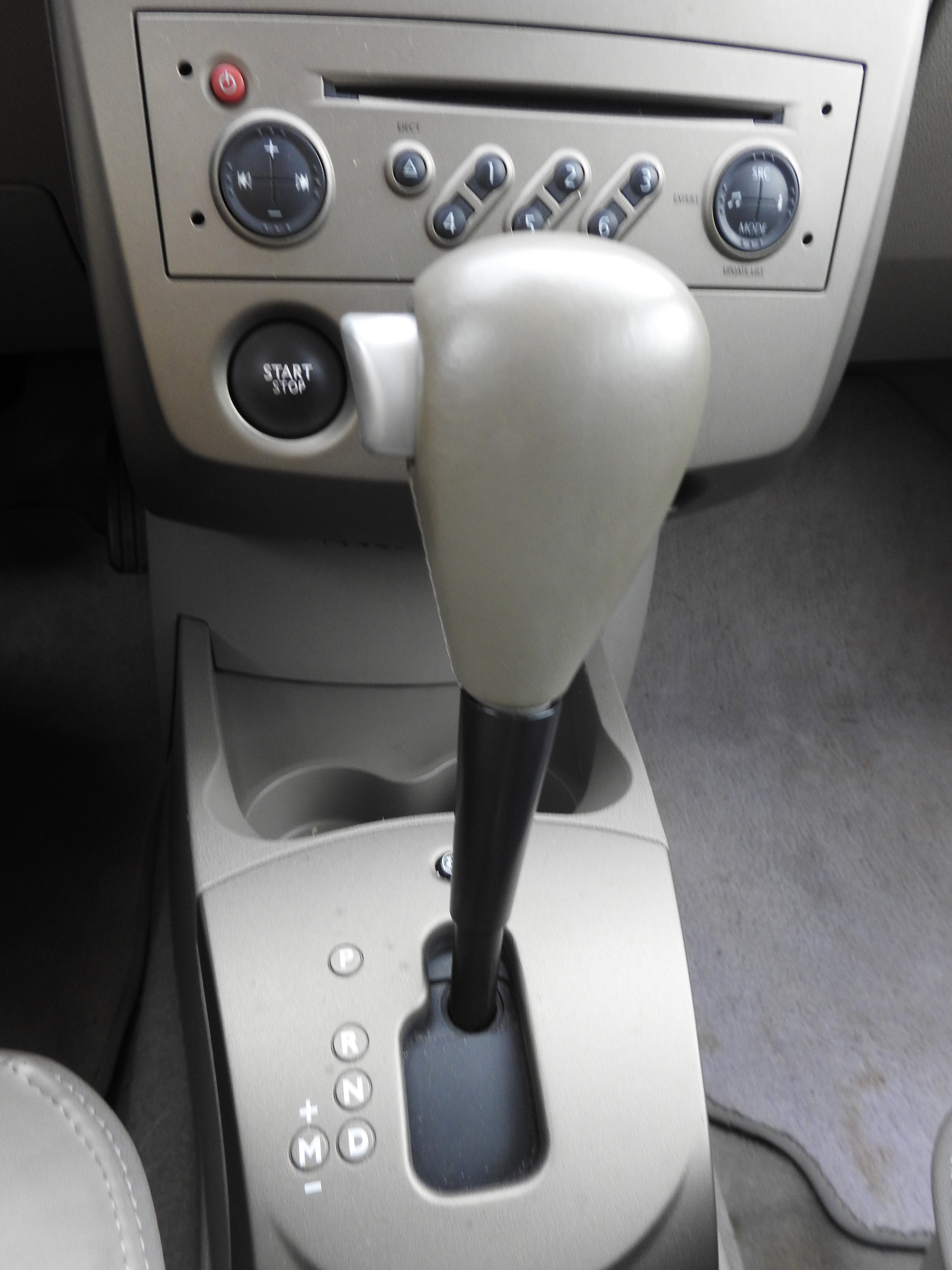 RENAULT Clio 2.0 16V Dynamique Automatic-image-19