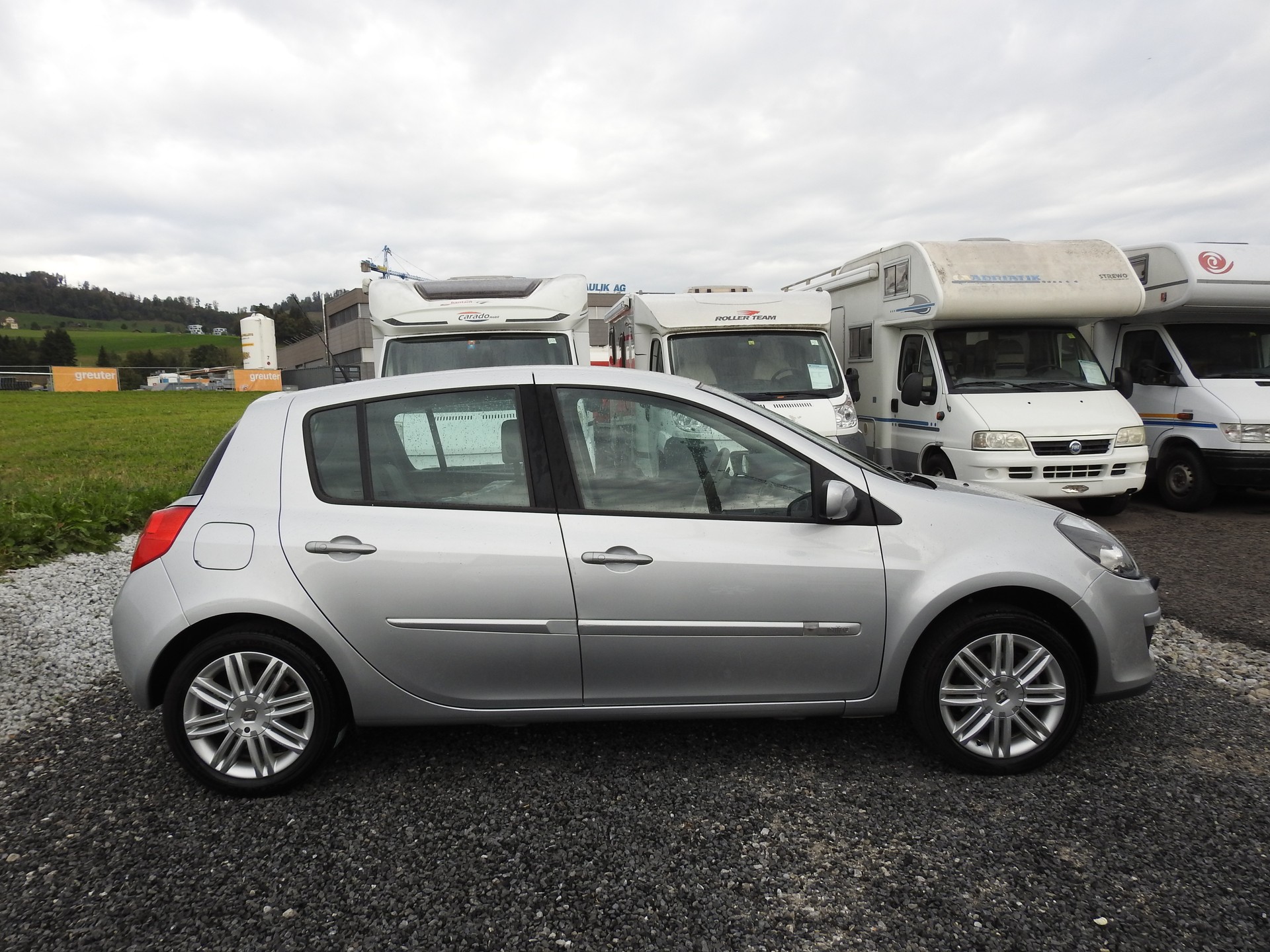 RENAULT Clio 2.0 16V Dynamique Automatic-image-6
