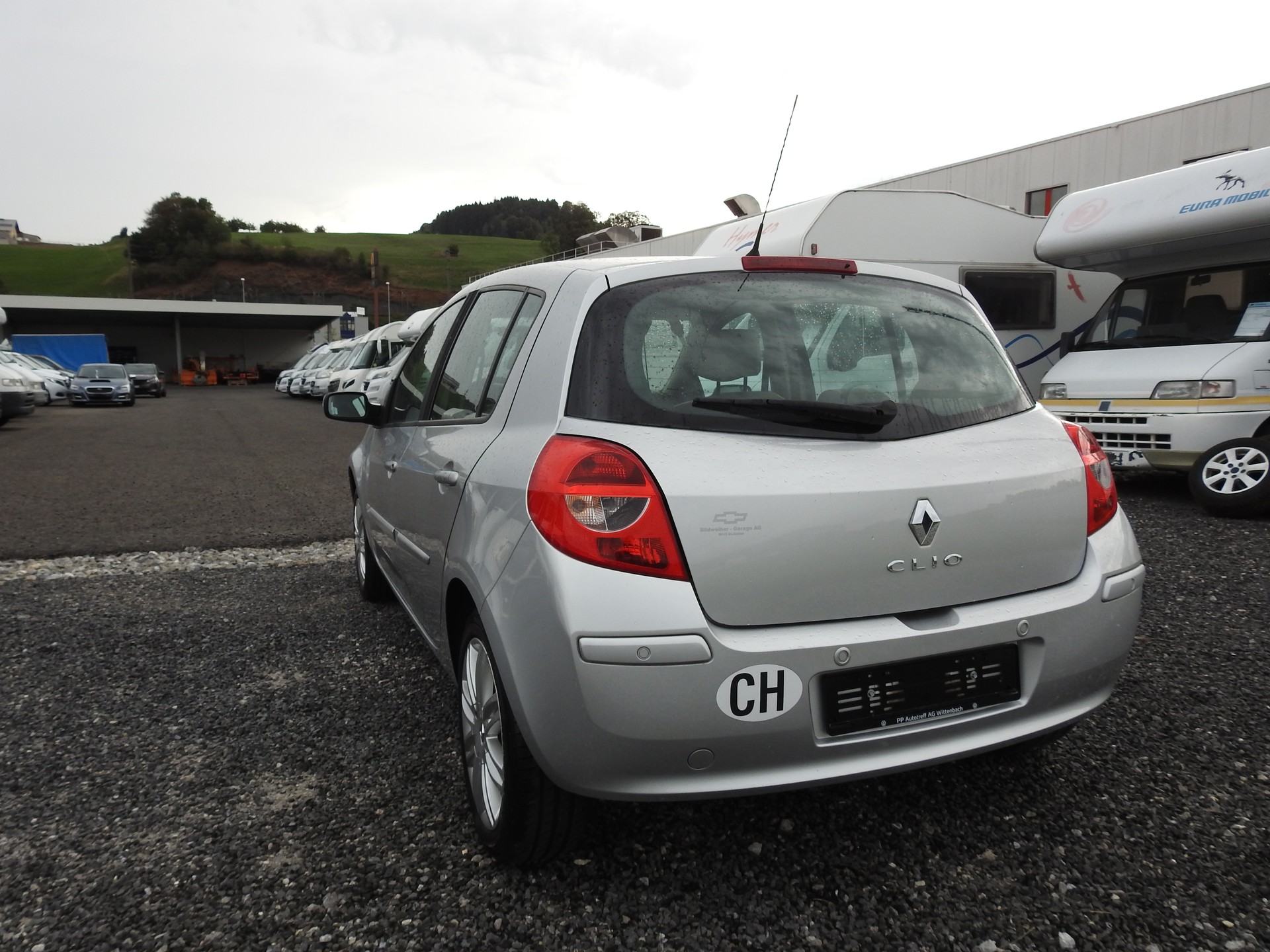 RENAULT Clio 2.0 16V Dynamique Automatic-image-3