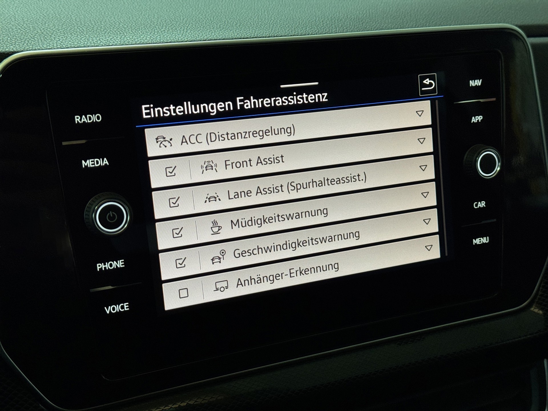 VW T-Cross 1.5 TSI EVO ACT R-Line DSG "AHK-Navi-RF.-Kamera"-image-19