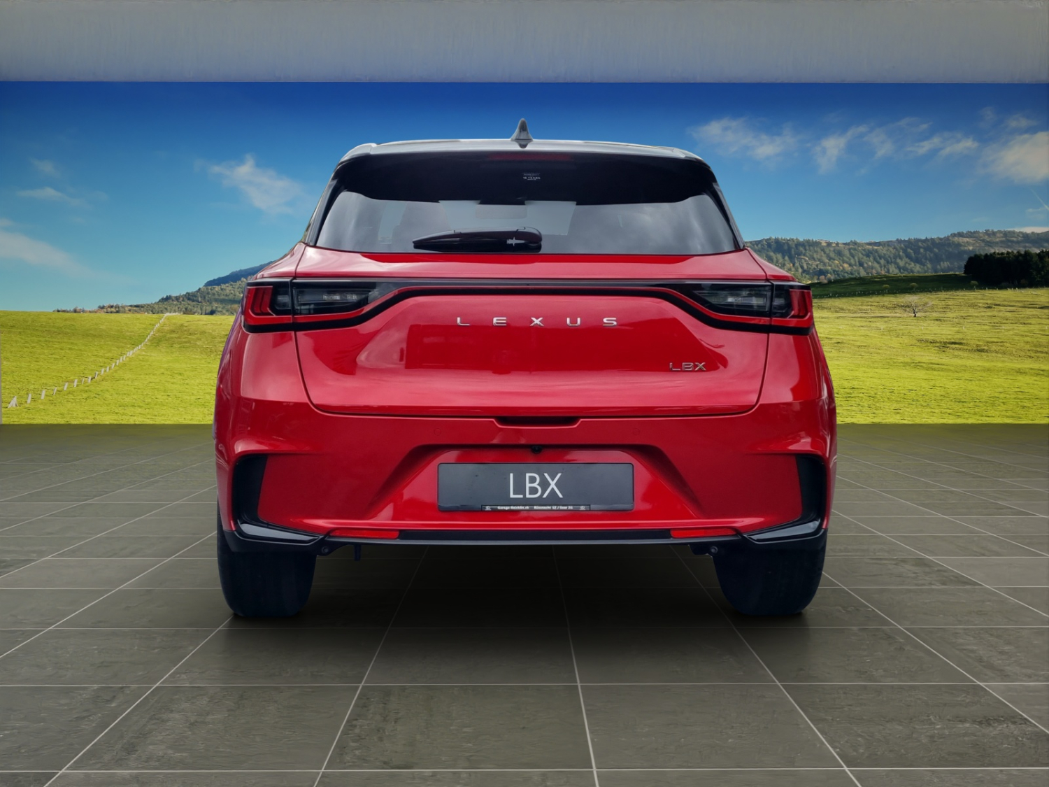 LEXUS LBX 1.5 Hybrid Vibrant Edition AWD-image-4