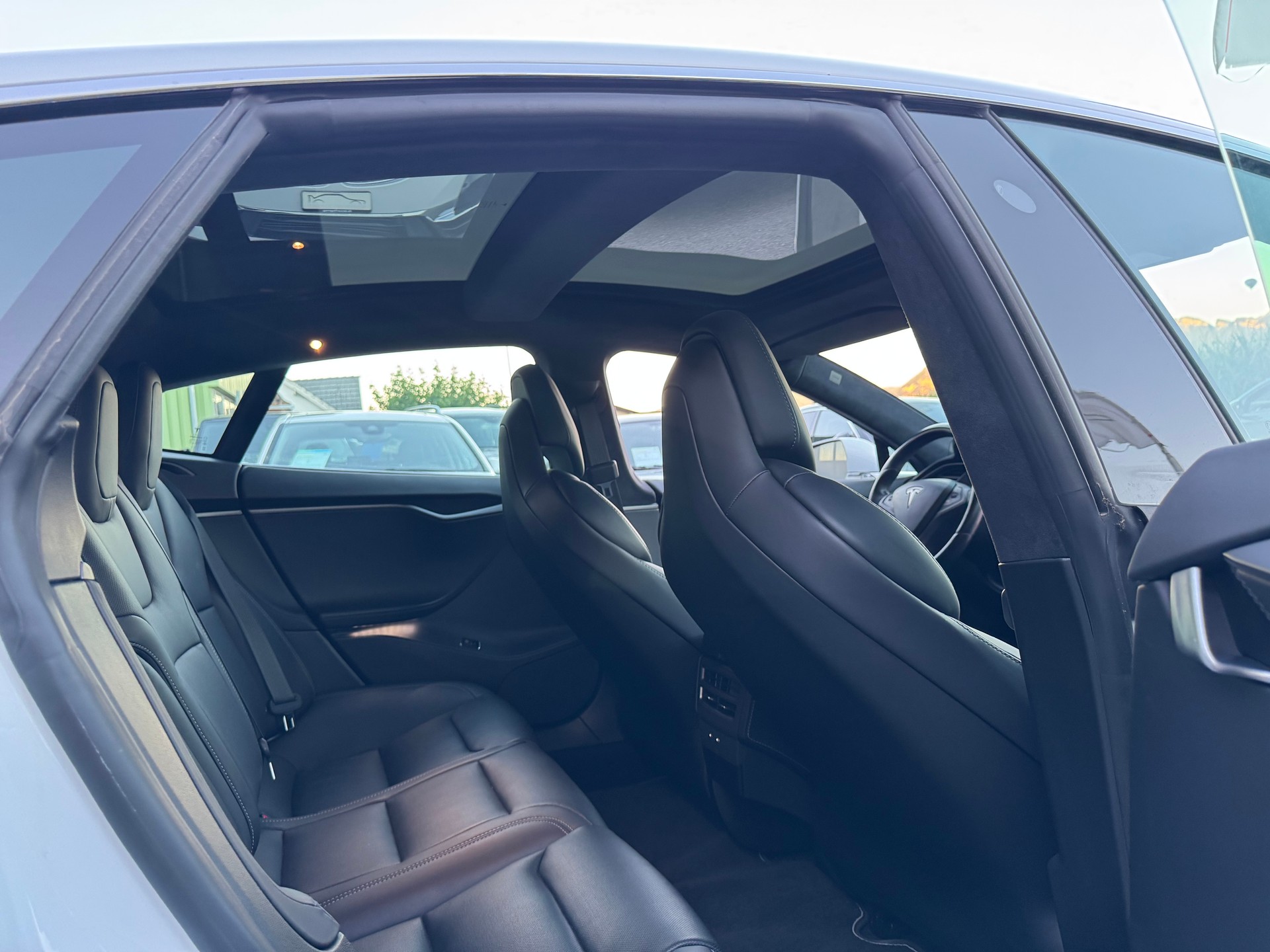 TESLA Model S 100 Ludicrous Performance-image-18