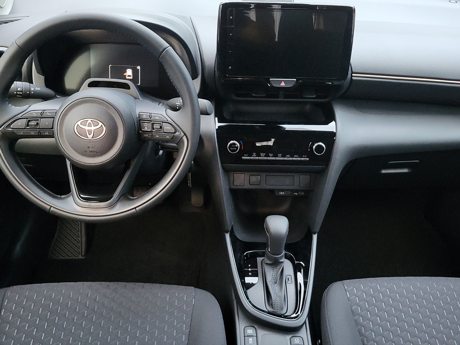 TOYOTA Yaris Cross 1.5 VVT-i HSD Comfort AWD-image-13