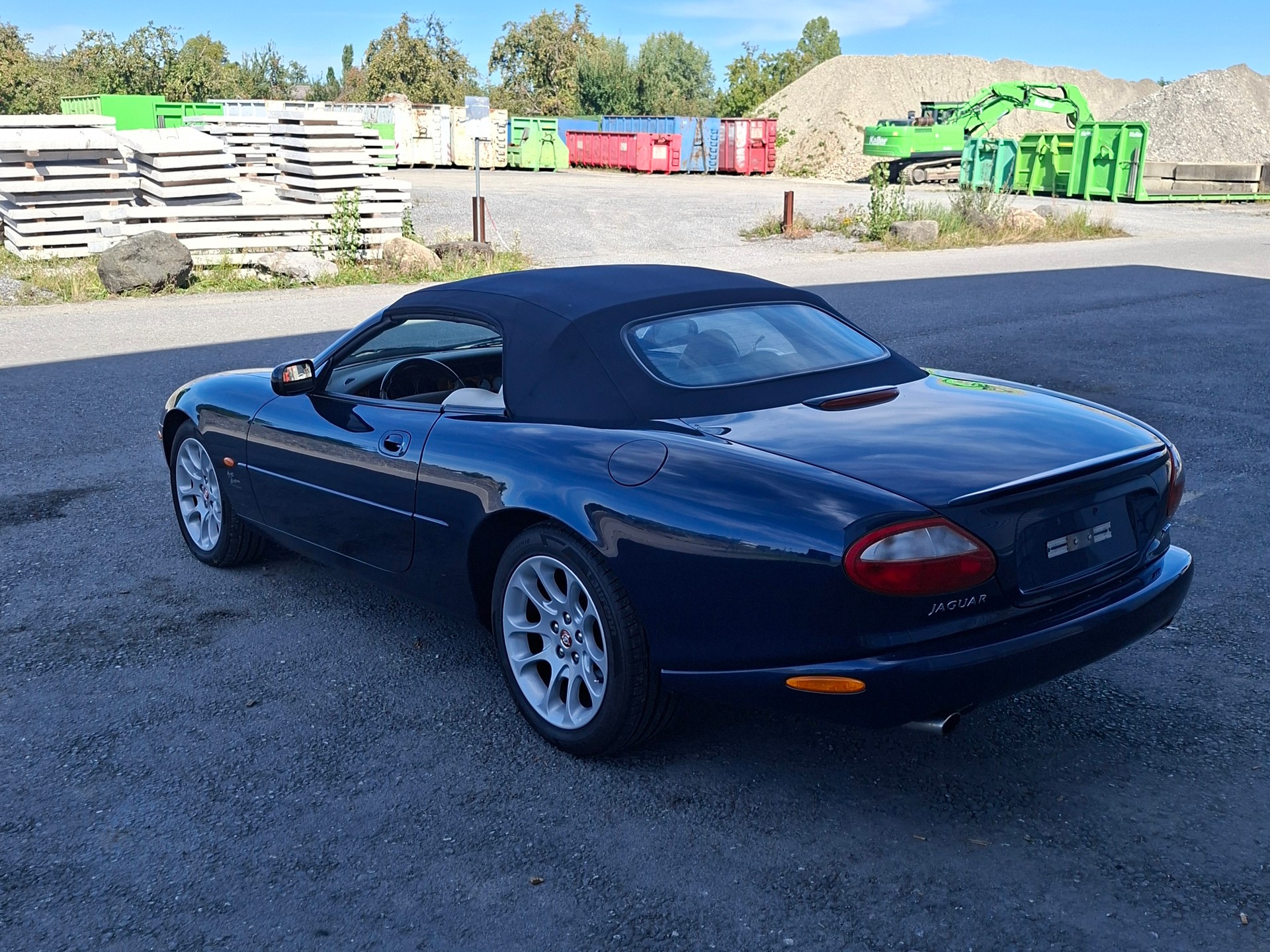 JAGUAR XKR S/C Convertible-image-2