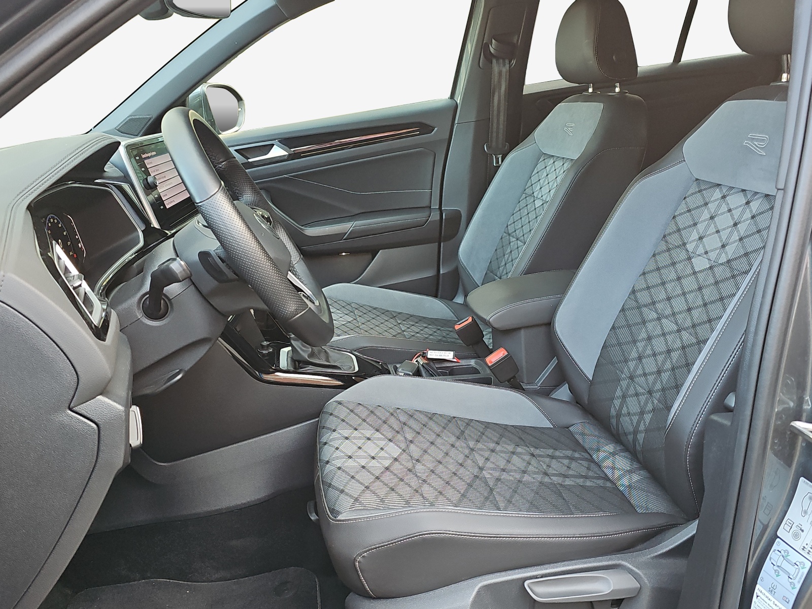 VW T-Roc 1.5 TSI EVO R-Line DSG-image-7