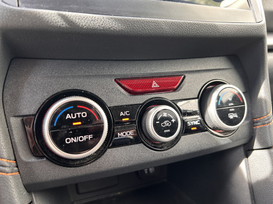 SUBARU XV 1.6 Swiss Edition AWD-image-11
