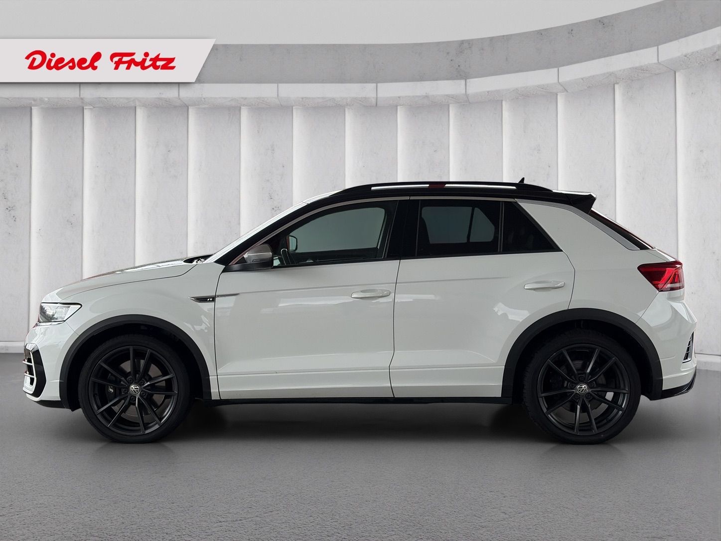 VW T-Roc 2.0 TSI R DSG 4Motion-image-1