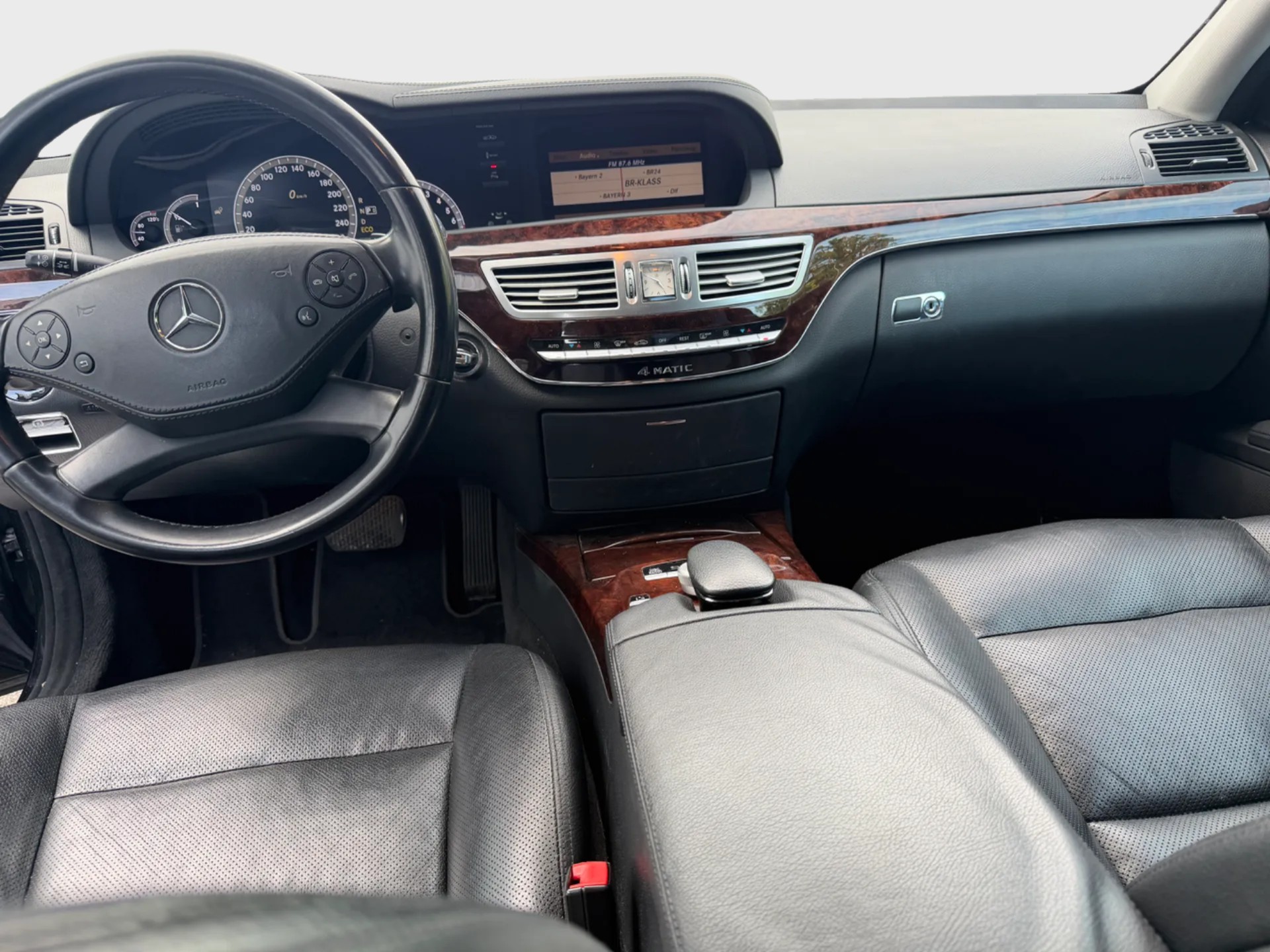 MERCEDES-BENZ S 350 BlueEfficiency SS 4Matic 7G-Tronic-image-6