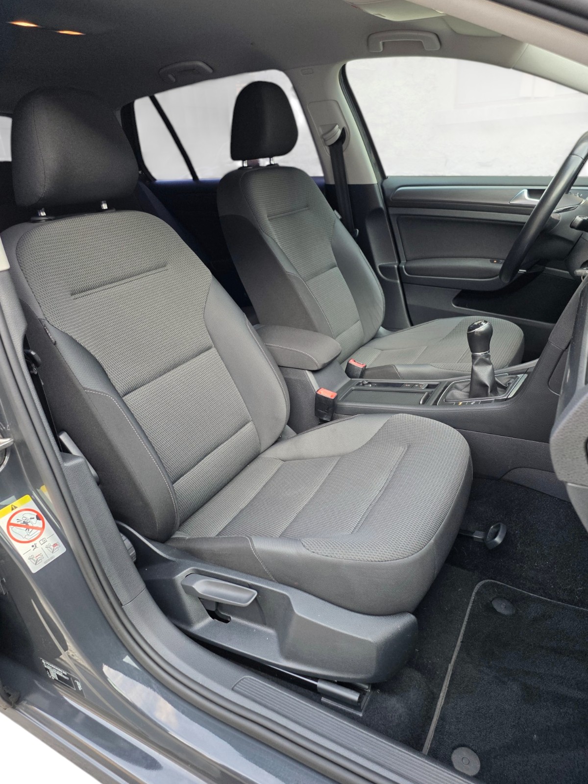 VW Golf 1.0 TSI Comfortline-image-14