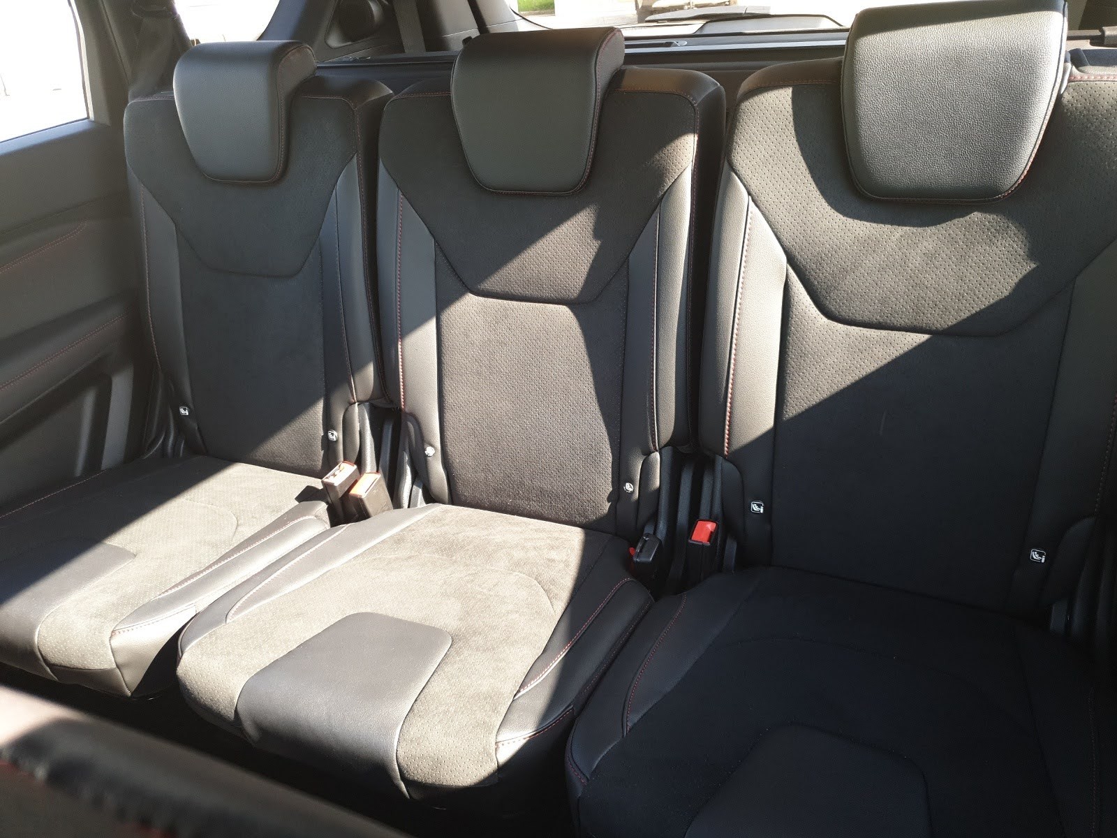 FORD S-Max 2.0 TDCi 190 ST-Line-image-15