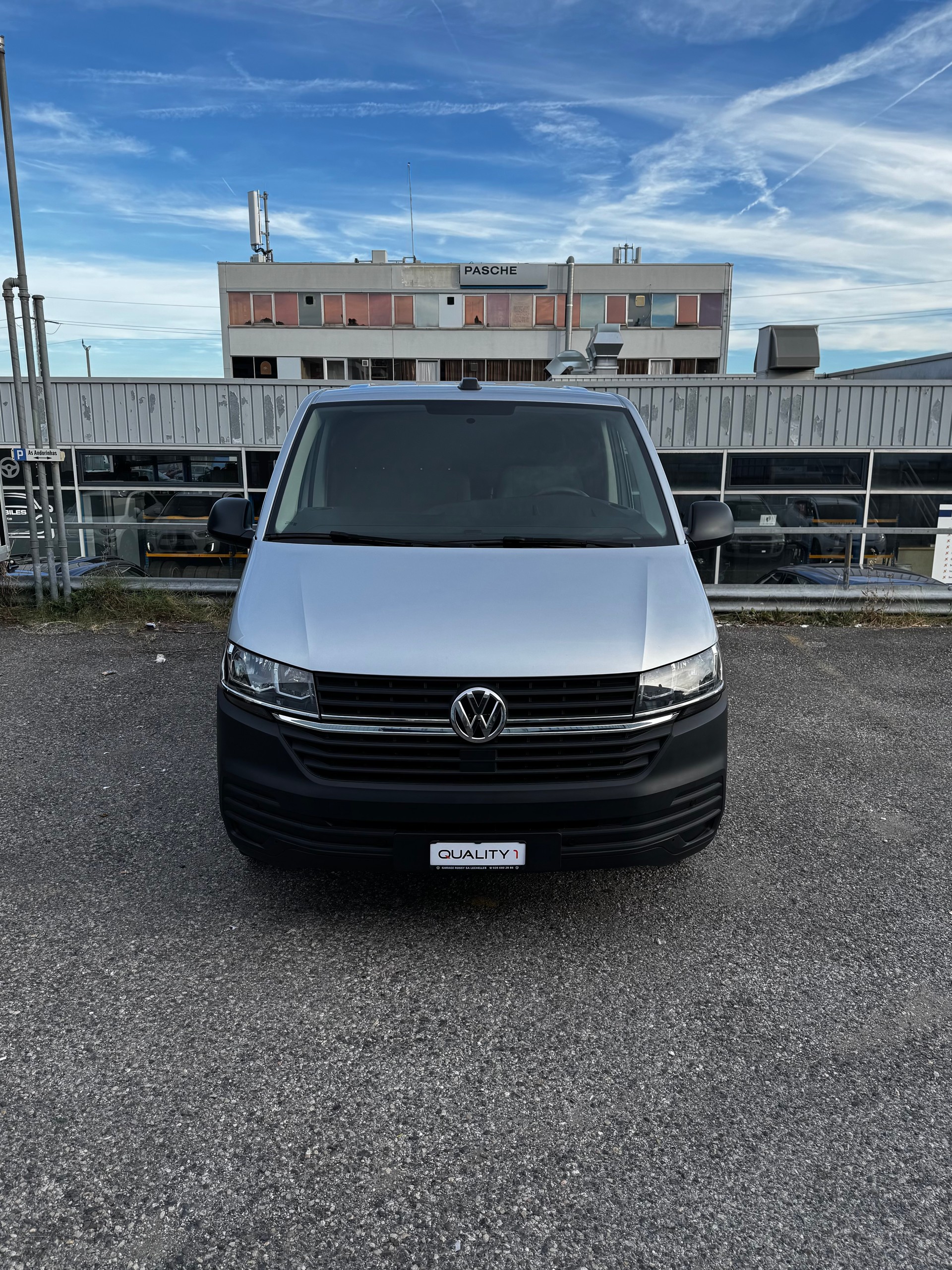 VW T6.1 2.0 TDI-image-1