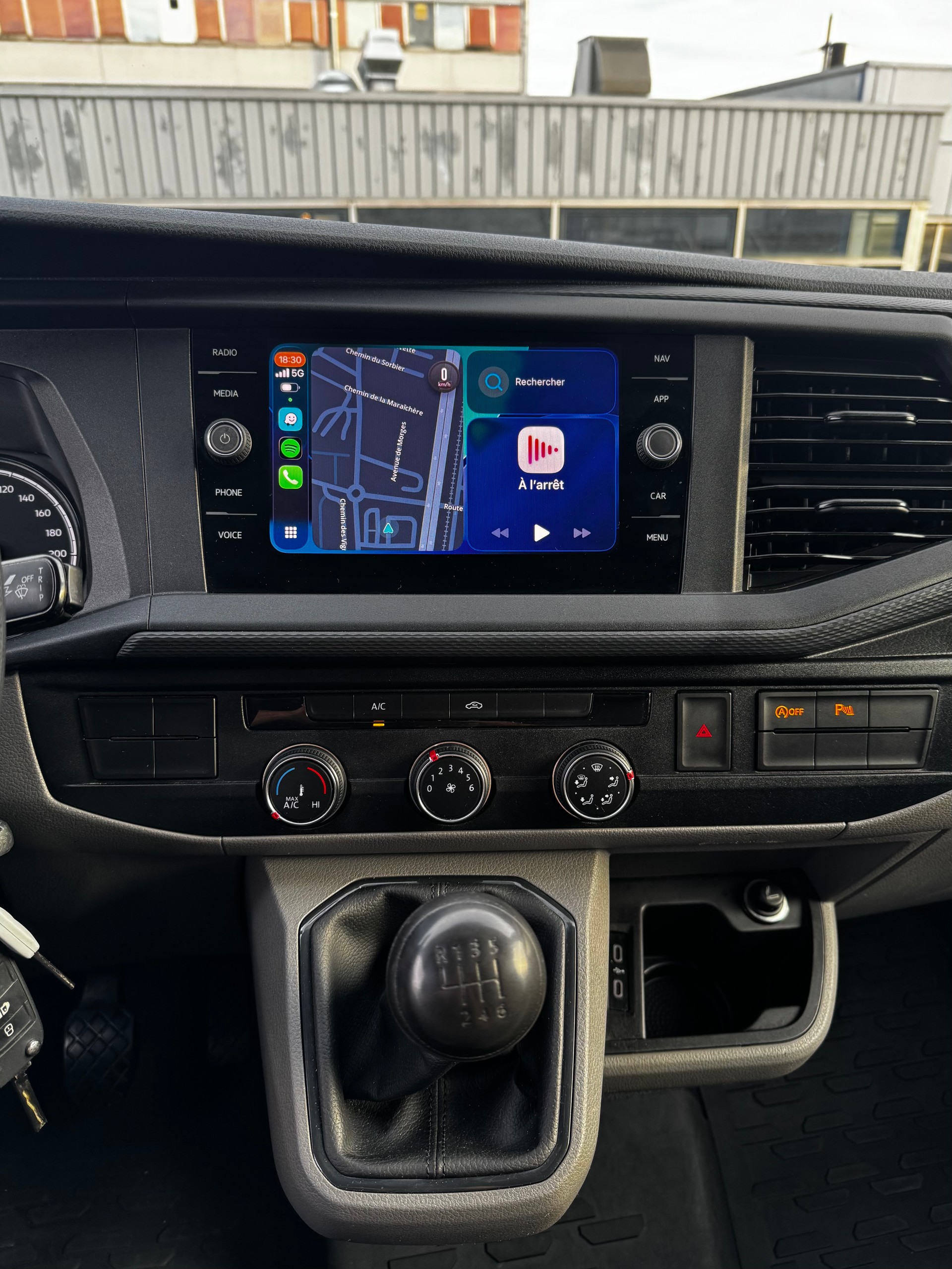 VW T6.1 2.0 TDI-image-12