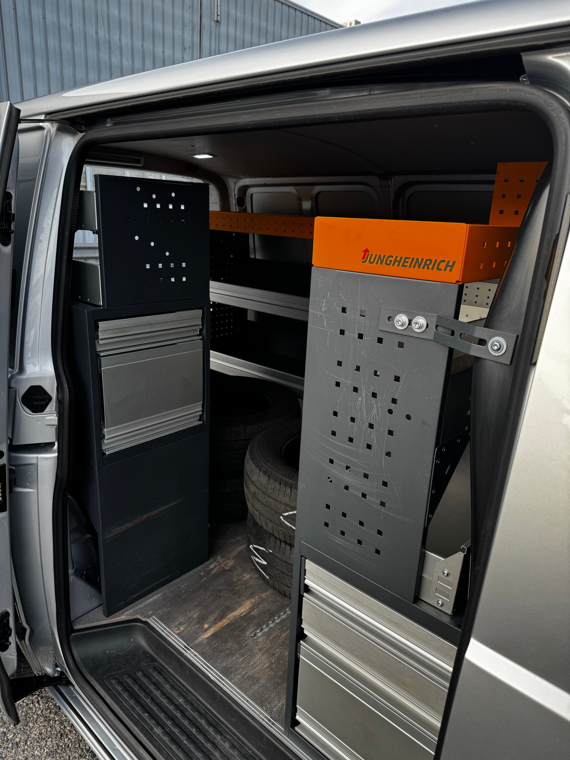 VW T6.1 2.0 TDI-image-8