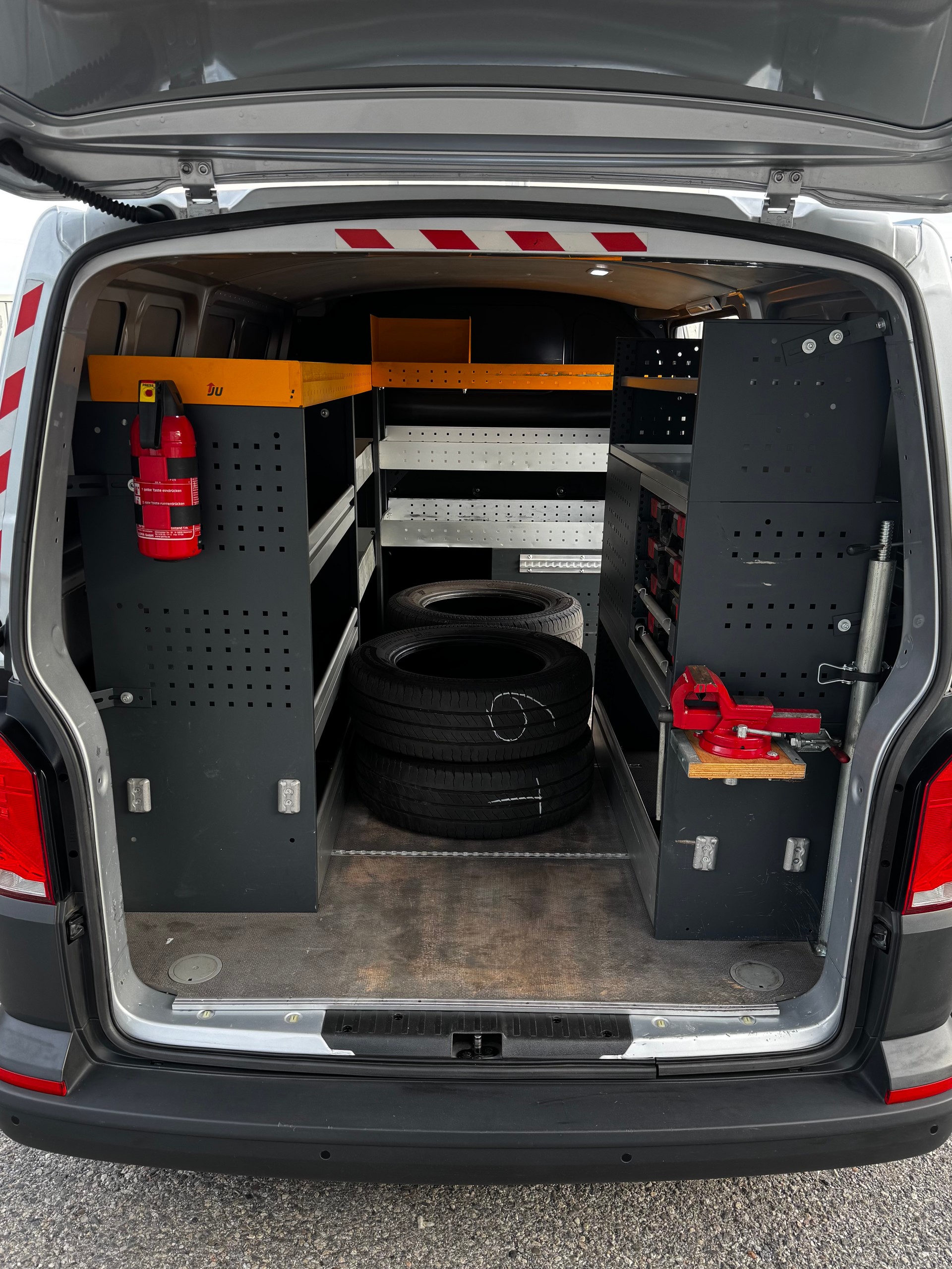 VW T6.1 2.0 TDI-image-6